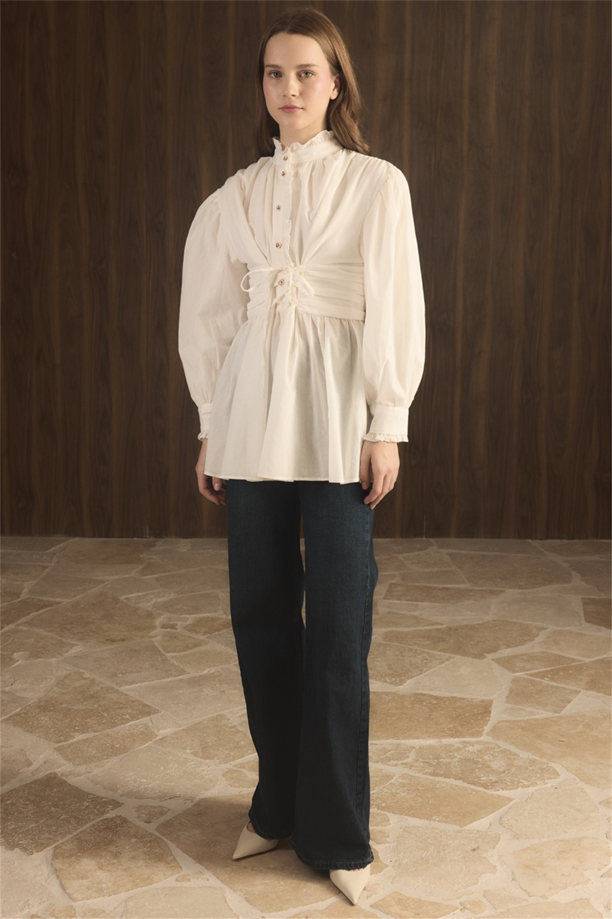 Belden Bağlamalı Pat Fırfırlı Gömlek - Ekru