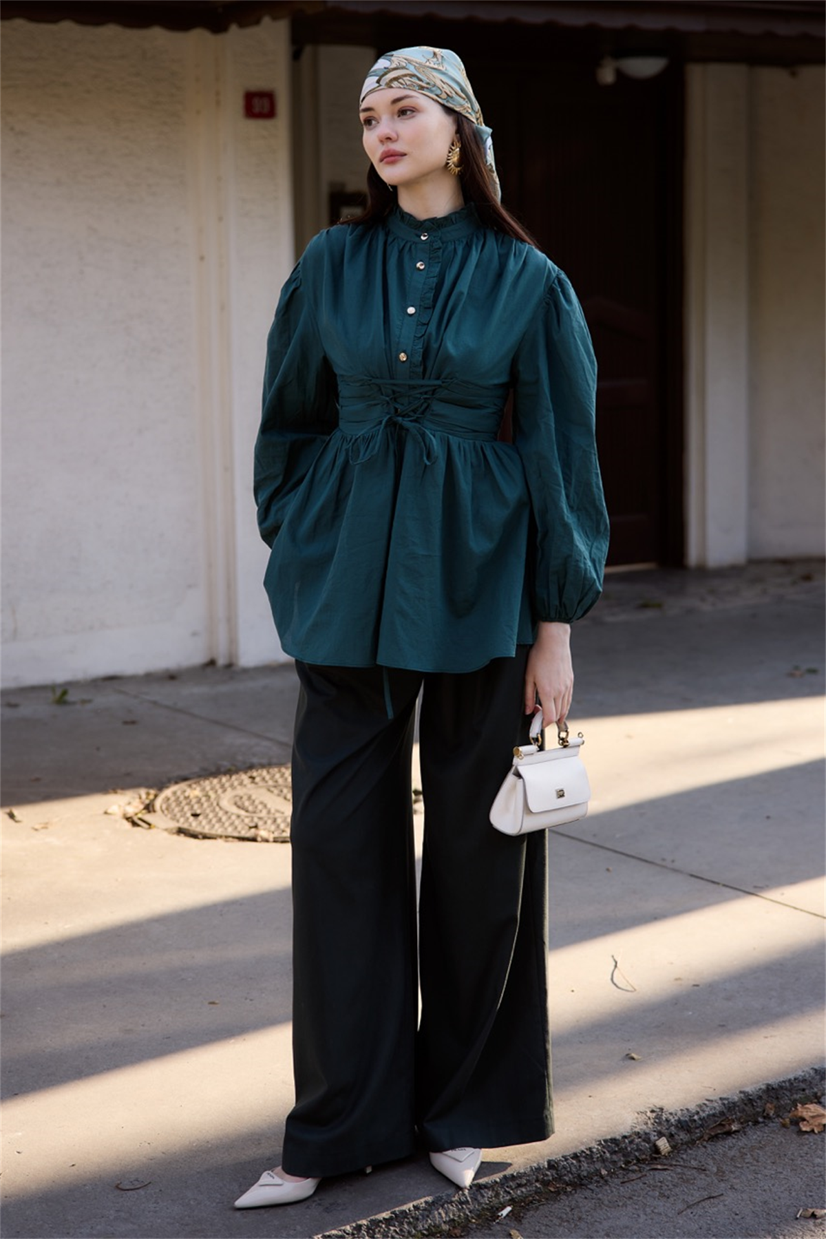 Belden Bağlamalı Pat Fırfırlı Gömlek - Nefti Yeşil