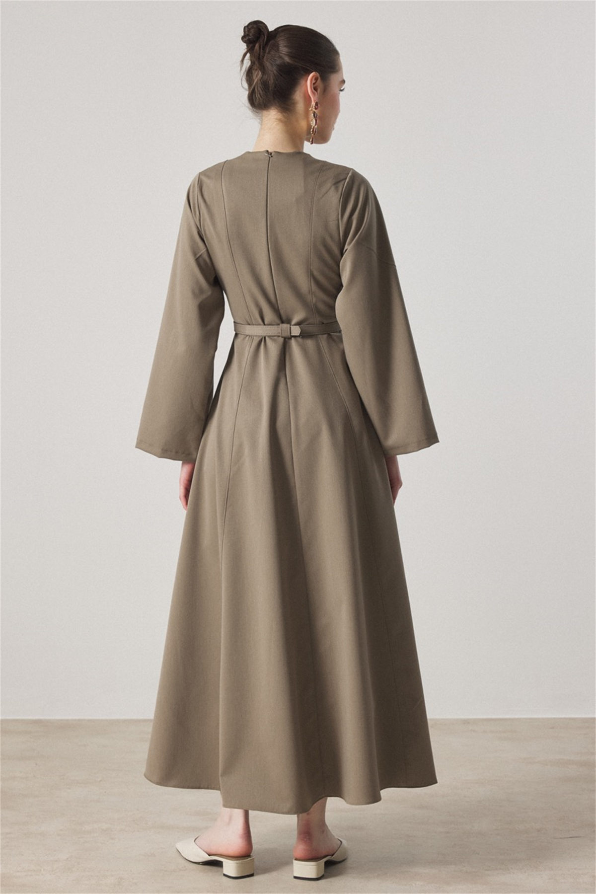 Belden Oturtmalı Kemerli Elbise - Çağla