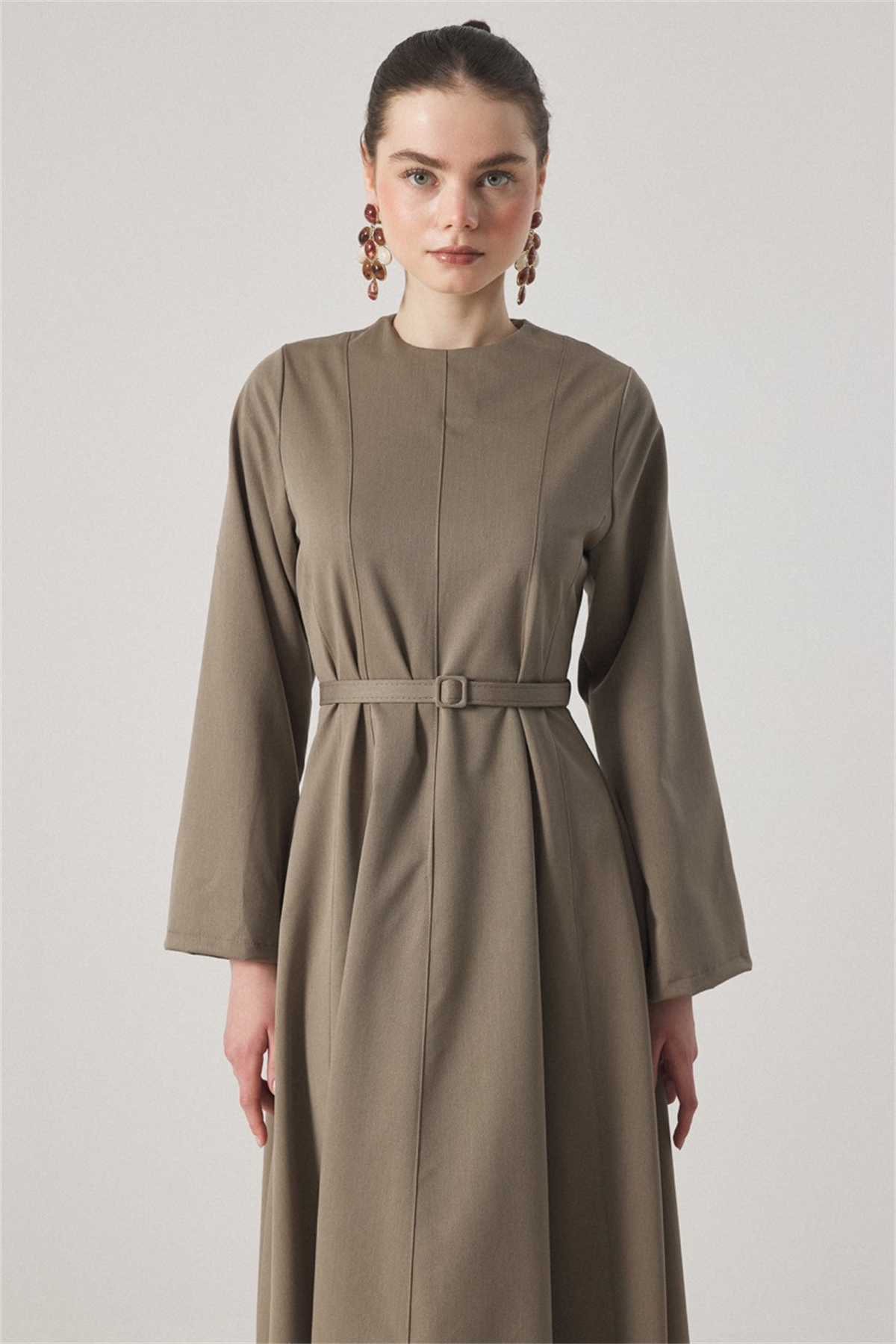 Belden Oturtmalı Kemerli Elbise - Çağla