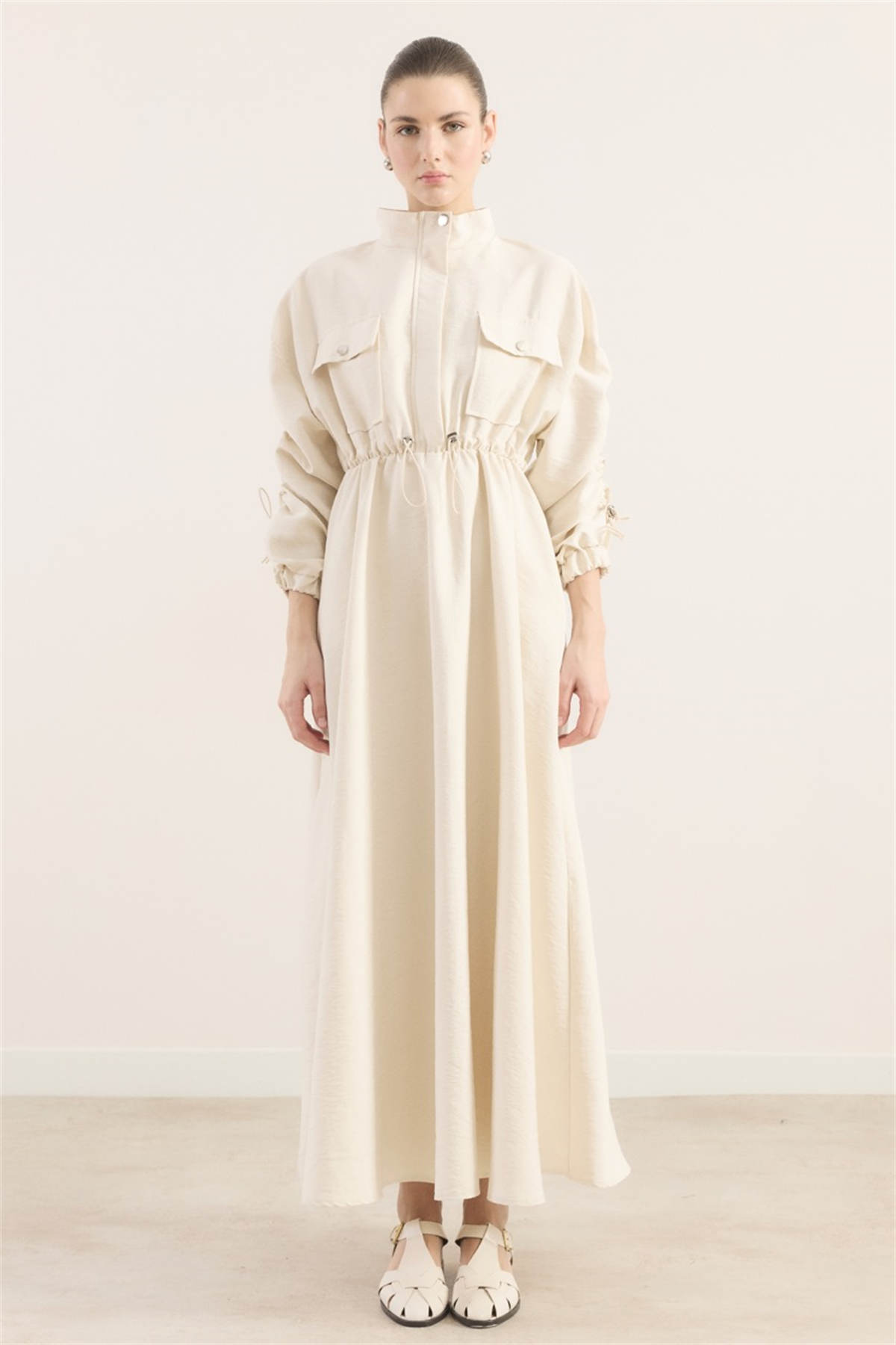 Beli Tünelli Çift Cep Detaylı Elbise - Bej