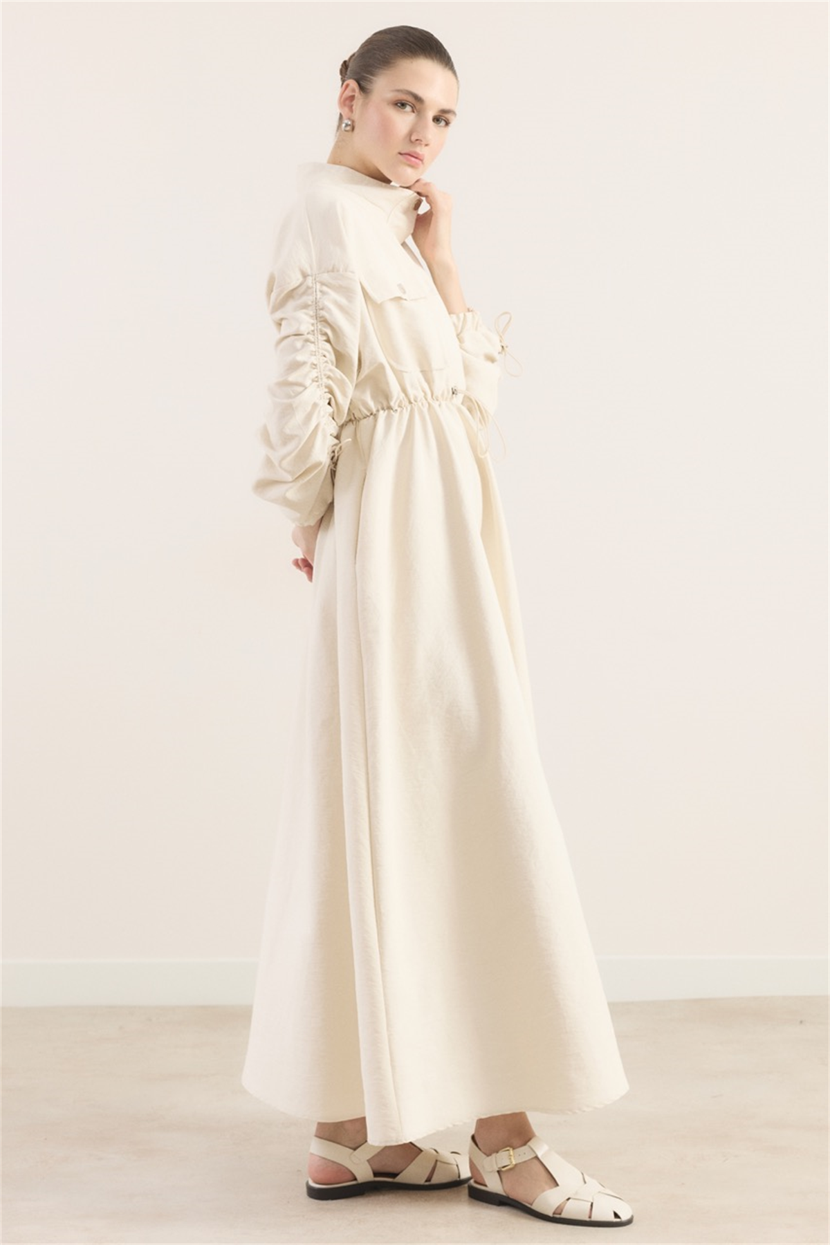 Beli Tünelli Çift Cep Detaylı Elbise - Bej