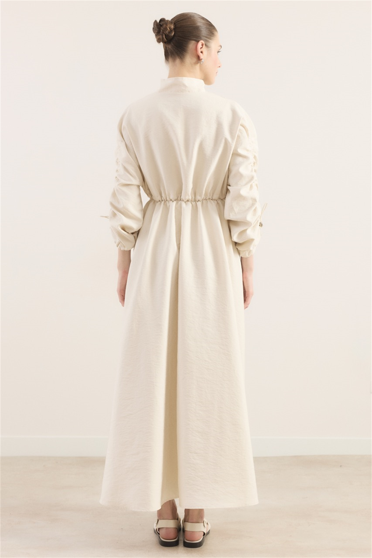 Beli Tünelli Çift Cep Detaylı Elbise - Bej