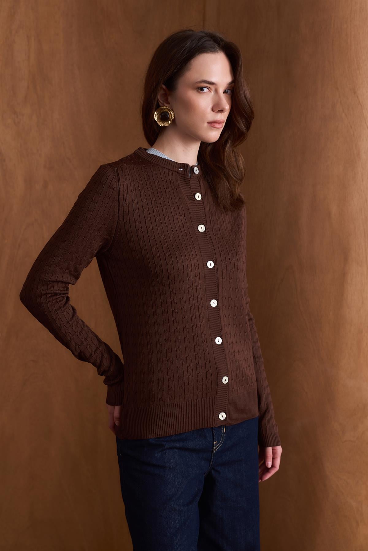 Bella Gold Düğmeli Triko Hırka - Acı Kahve