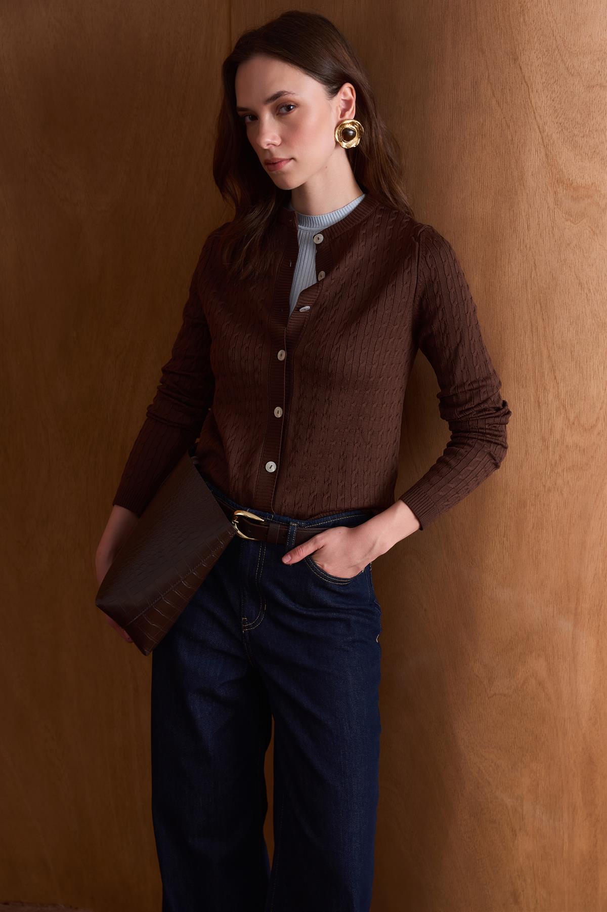 Bella Gold Düğmeli Triko Hırka - Acı Kahve