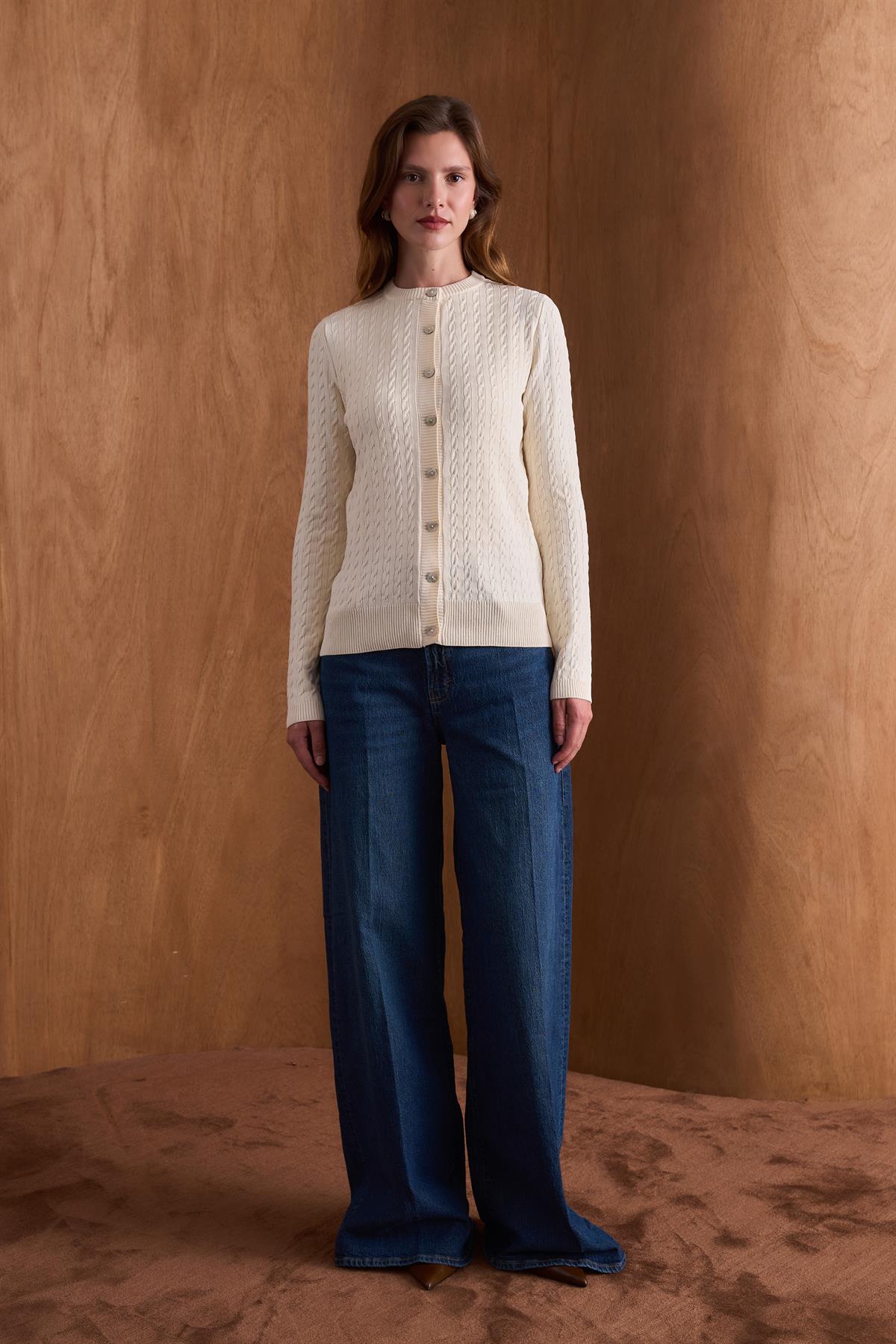 Bella Gold Düğmeli Triko Hırka - Bej