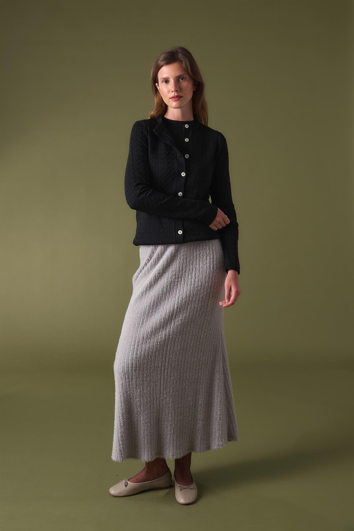 Bella Gold Düğmeli Triko Hırka - Siyah