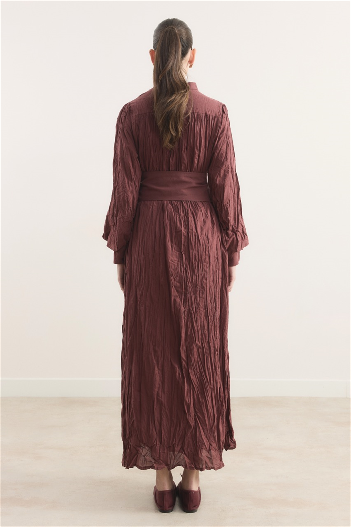 Büzgülü Yarım Patlı Vual Elbise - Bordo