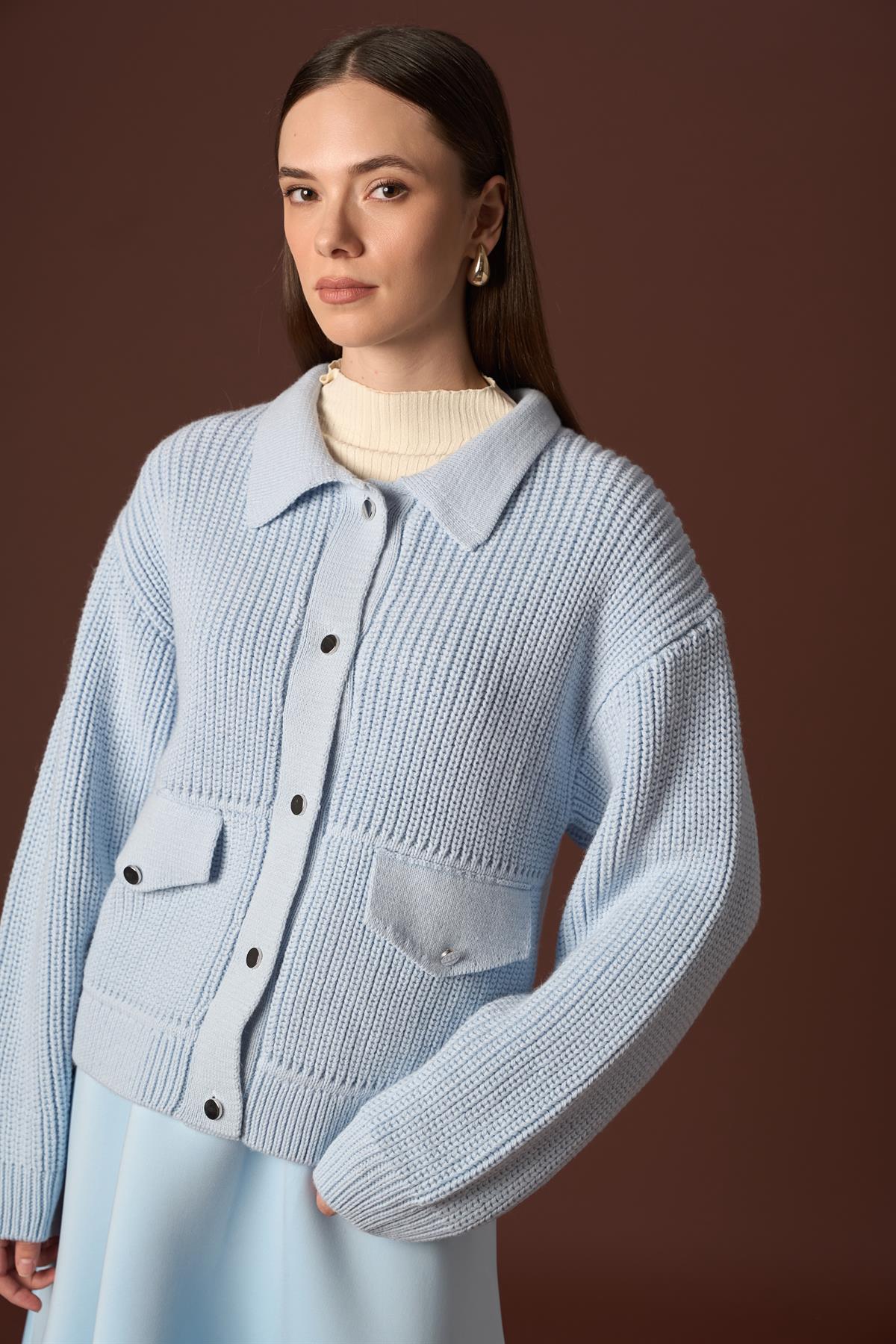 Cep Detaylı Düğmeli Triko Hırka - bebe mavisi