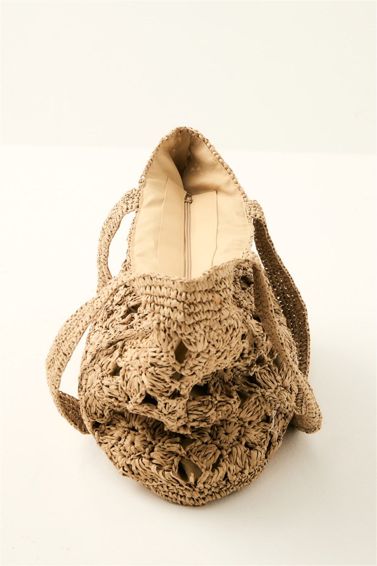 Çiçek Örgü Detaylı Hasır Çanta - Camel