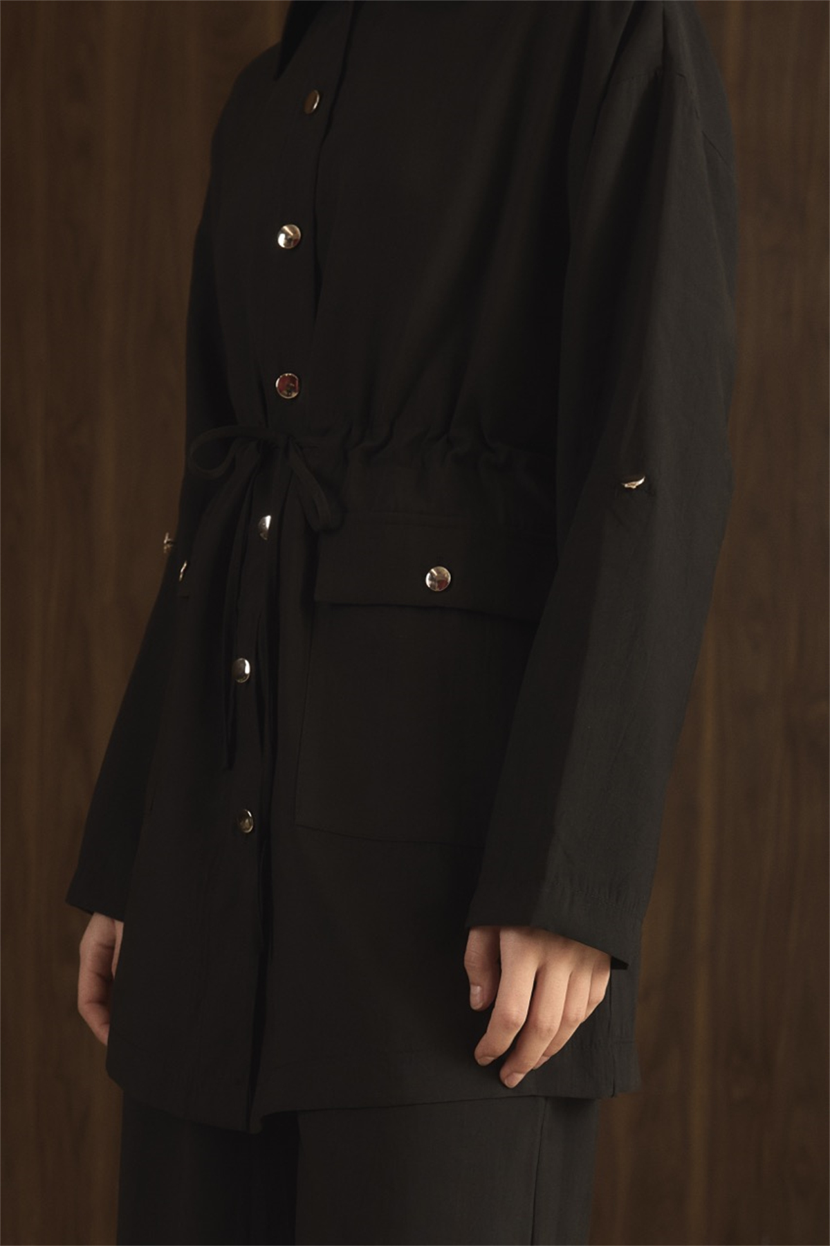 Çıtçıt Detaylı Pantolonlu Takım - Siyah