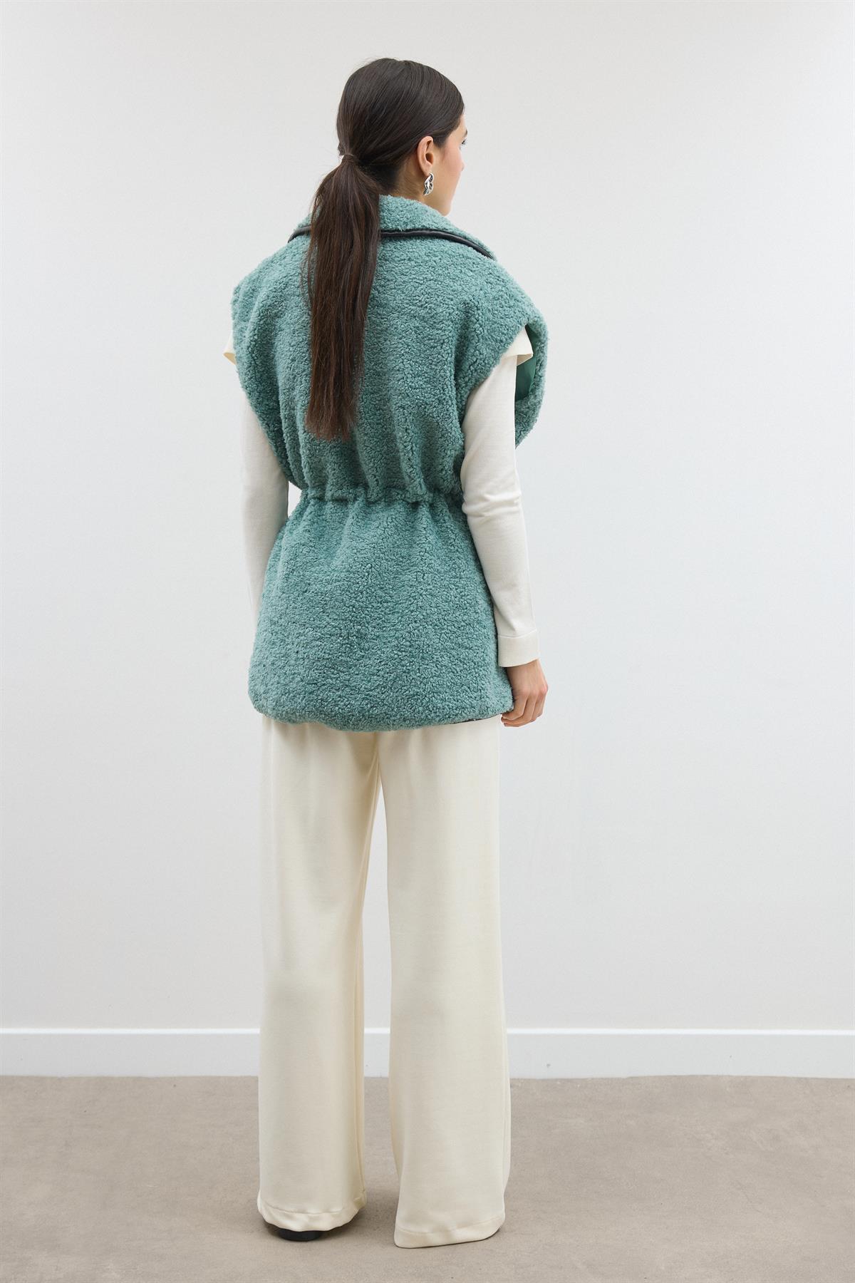 Deri Biyeli Çift Cep Kapaklı Yelek - Mint