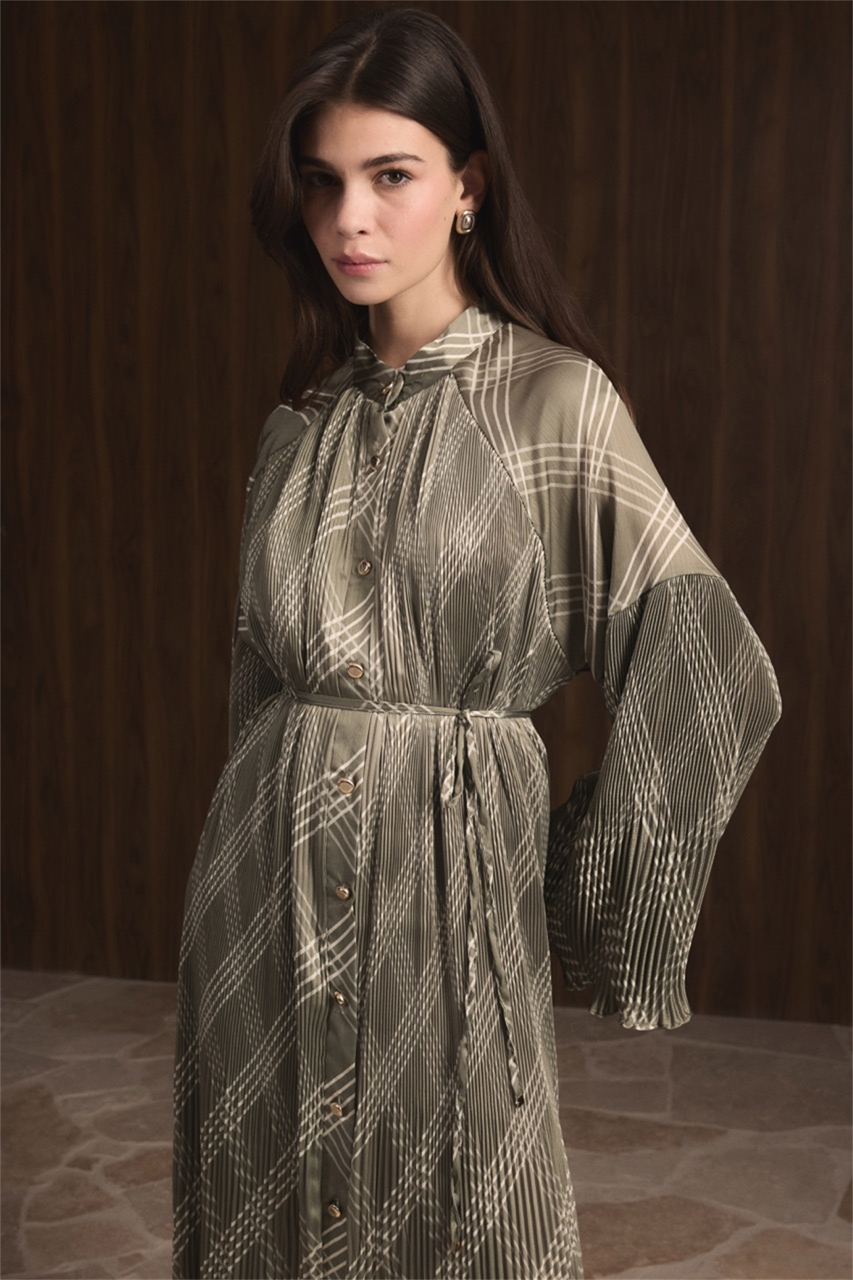 Dik Piliseli Saten Elbise - Yeşil