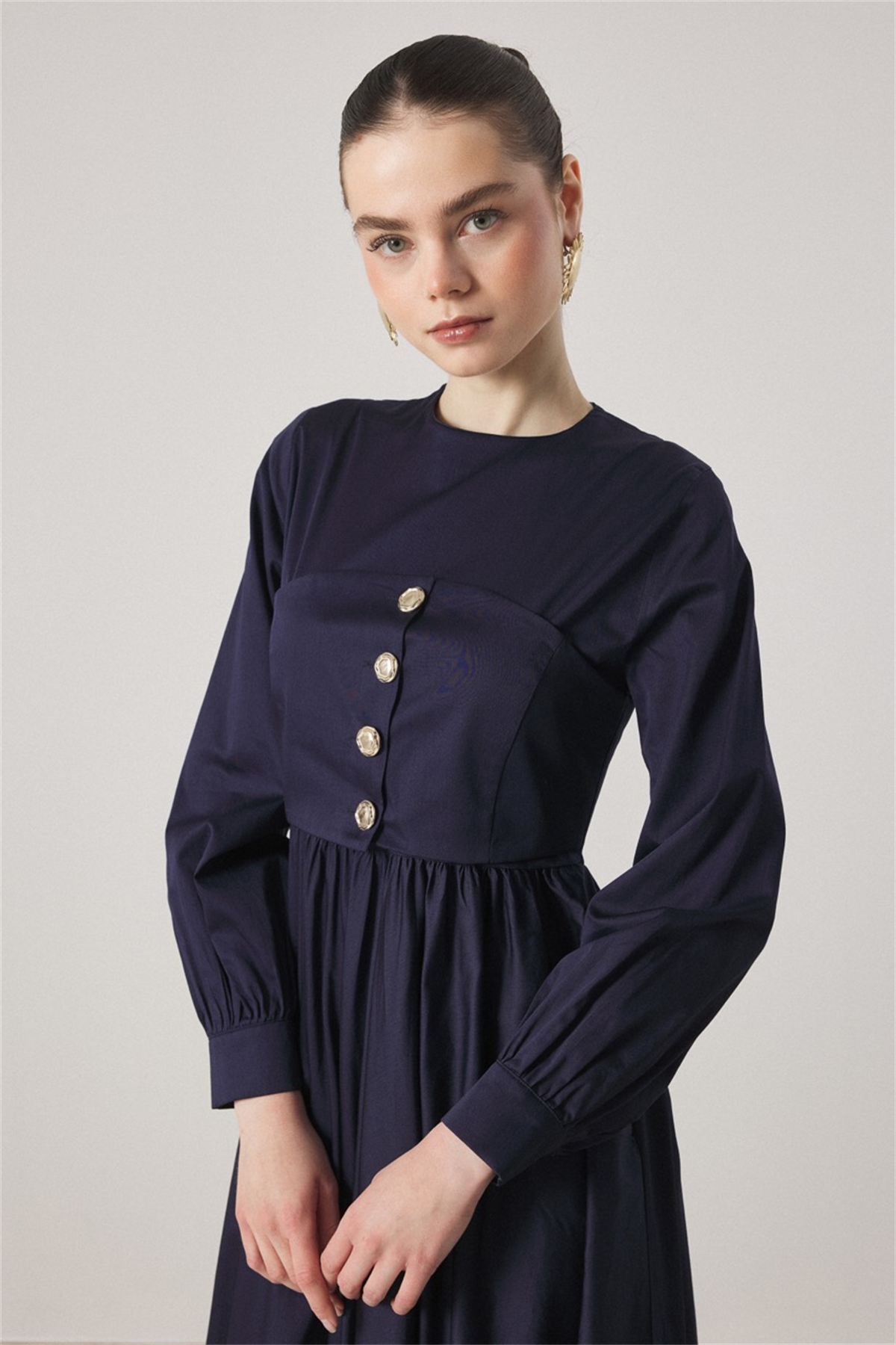 Düğme Detaylı Compact Saten Elbise - Lacivert