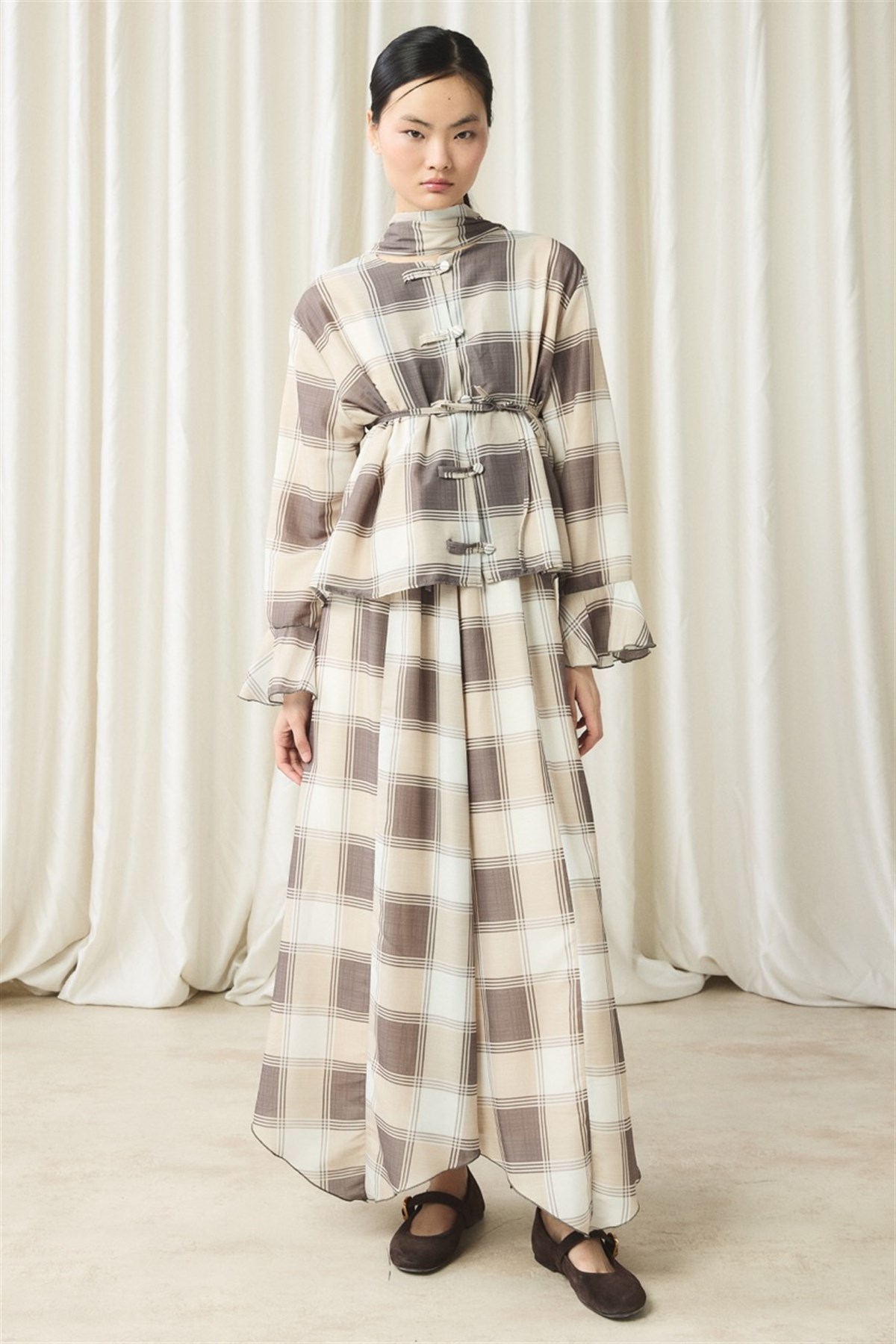 Ekose Yaka Detay Vual Etek Takım - toprak