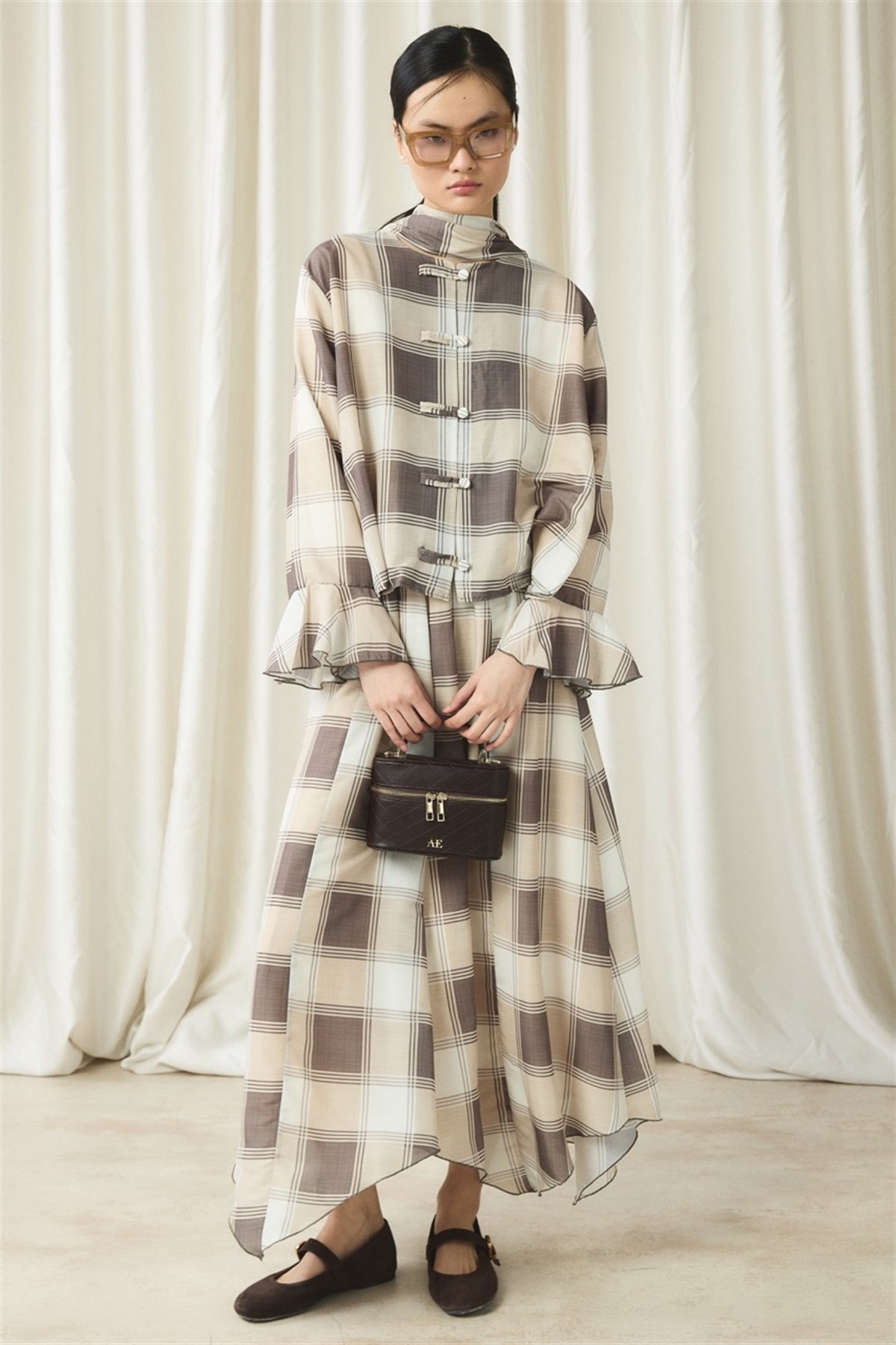 Ekose Yaka Detay Vual Etek Takım - toprak