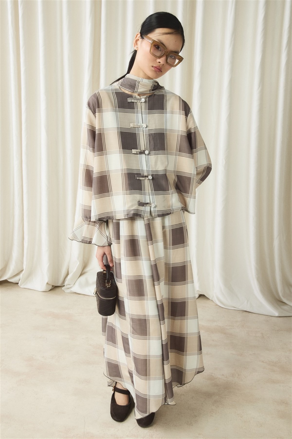 Ekose Yaka Detay Vual Etek Takım - toprak