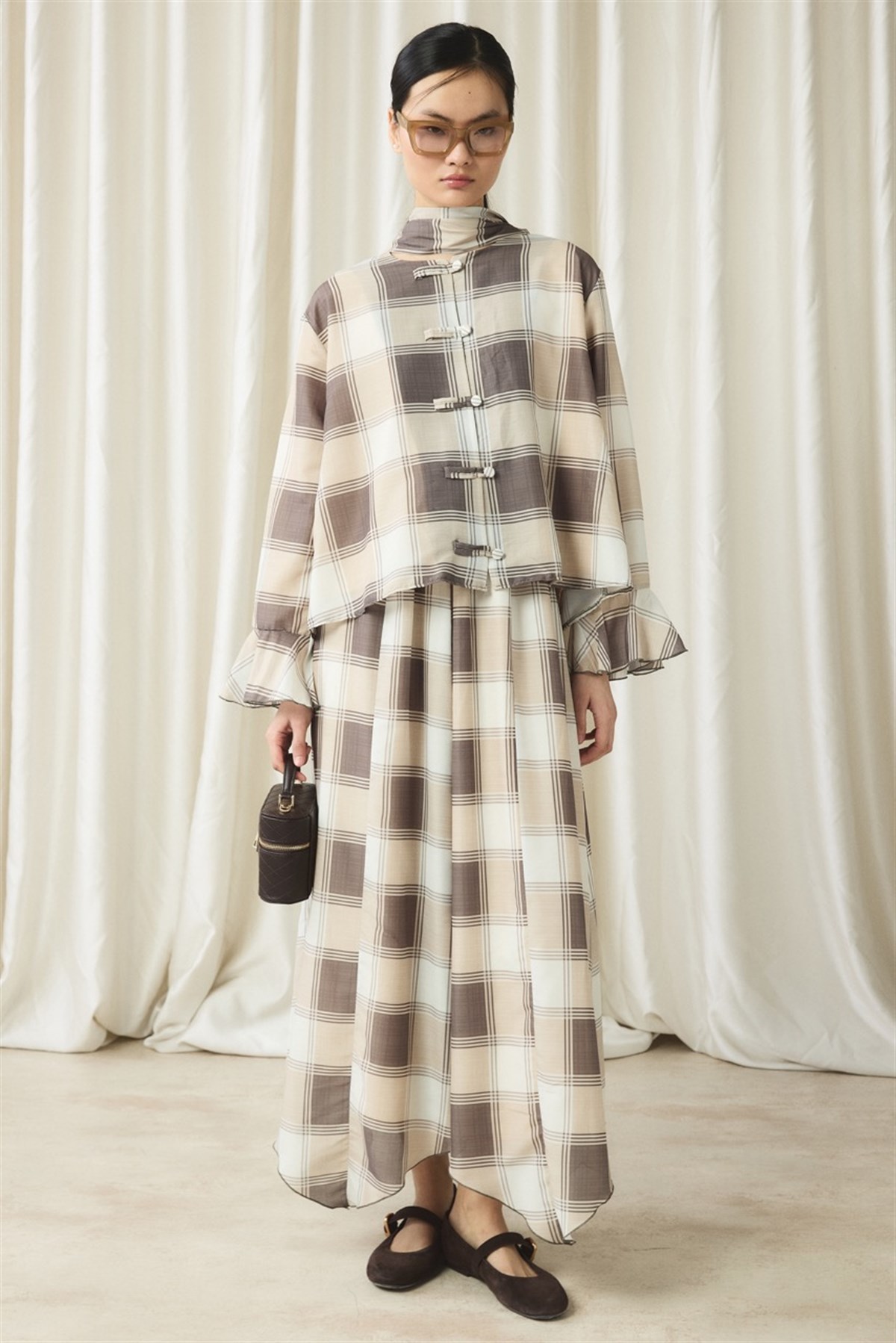 Ekose Yaka Detay Vual Etek Takım - toprak