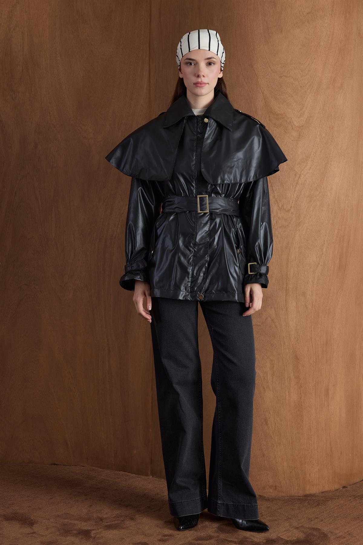 Eloria Pelerinli Yağmurluk - Siyah