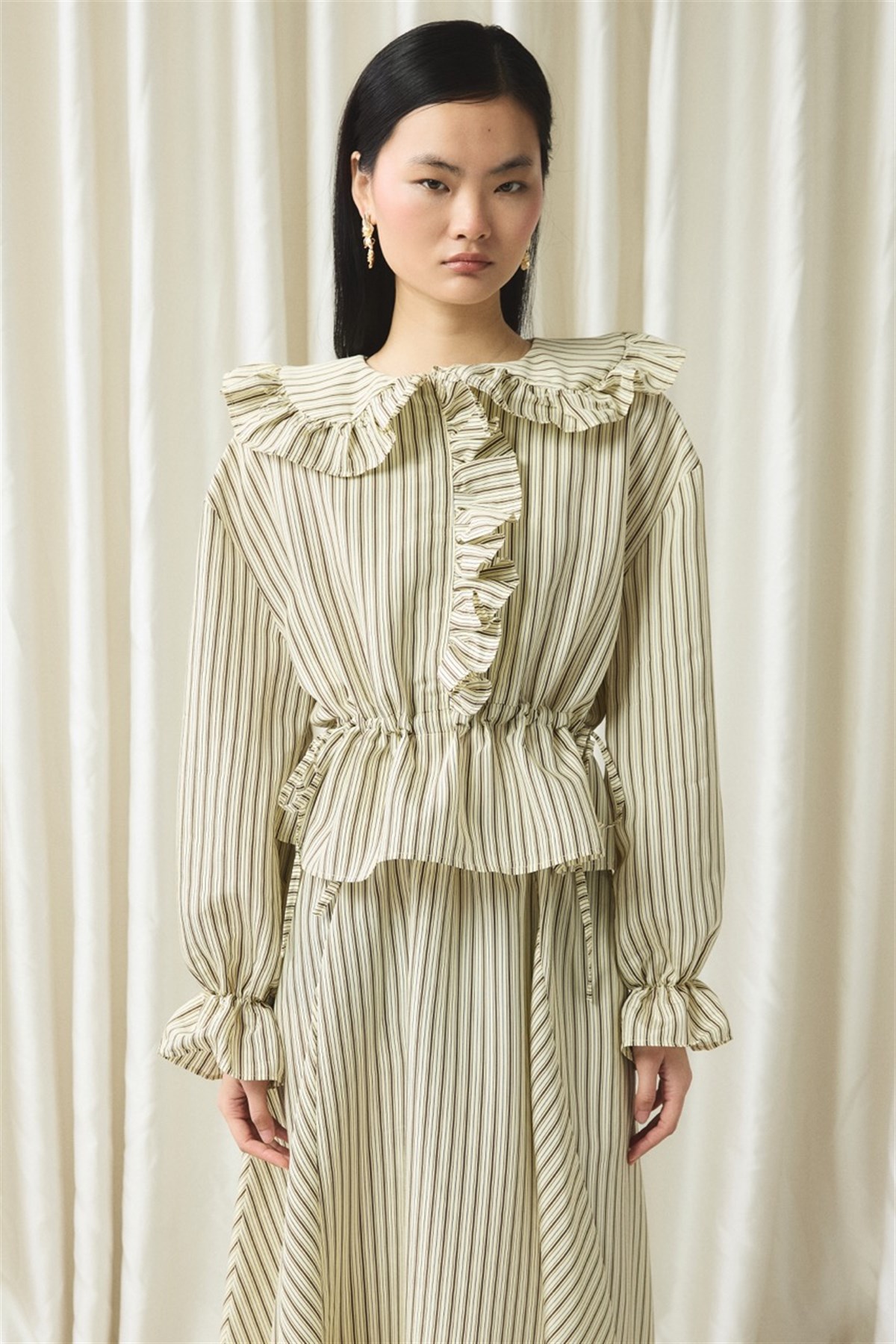 Fırfır Detaylı Çizgili Takım - Sarı