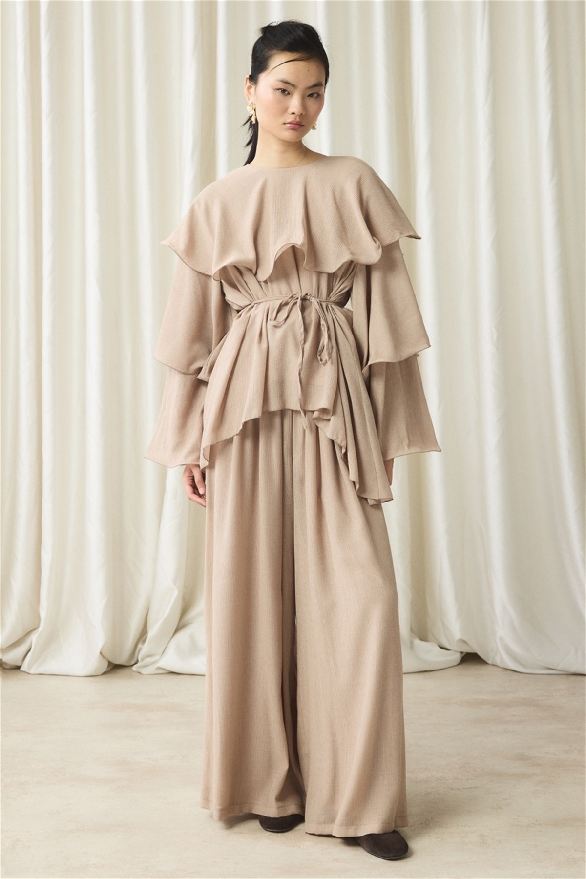 Fırfır Detaylı Pantolon Takım - Bej