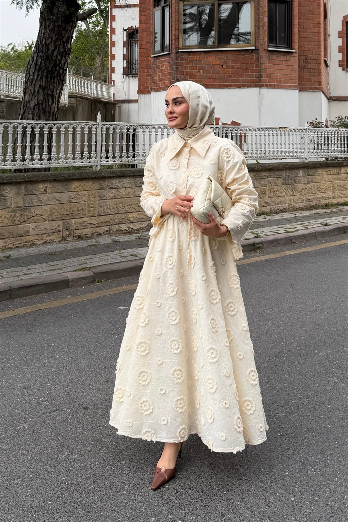 Flora Desen Brode Etekli Takım - Butter Yellow