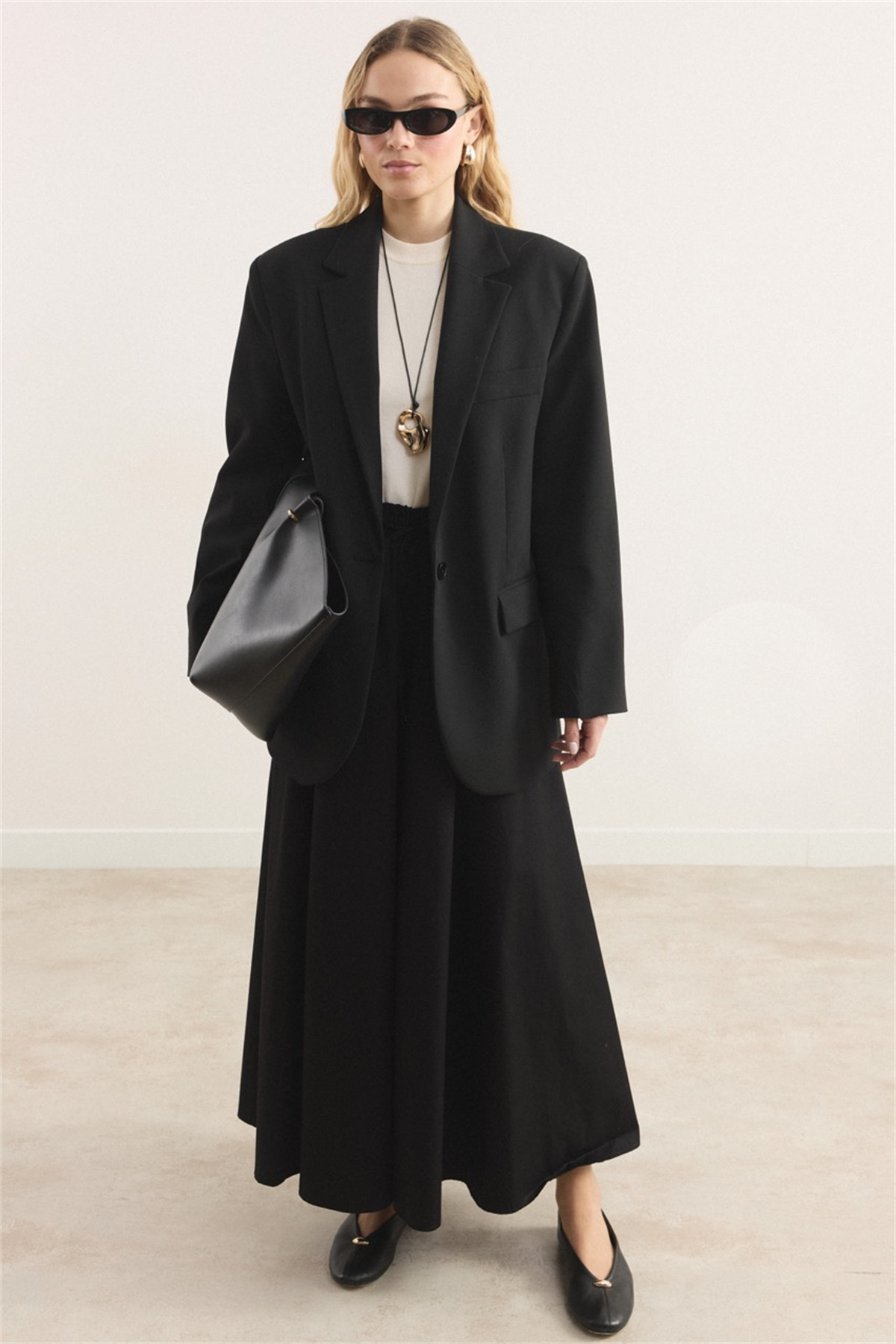 Gabardin Kloş Etek - Siyah