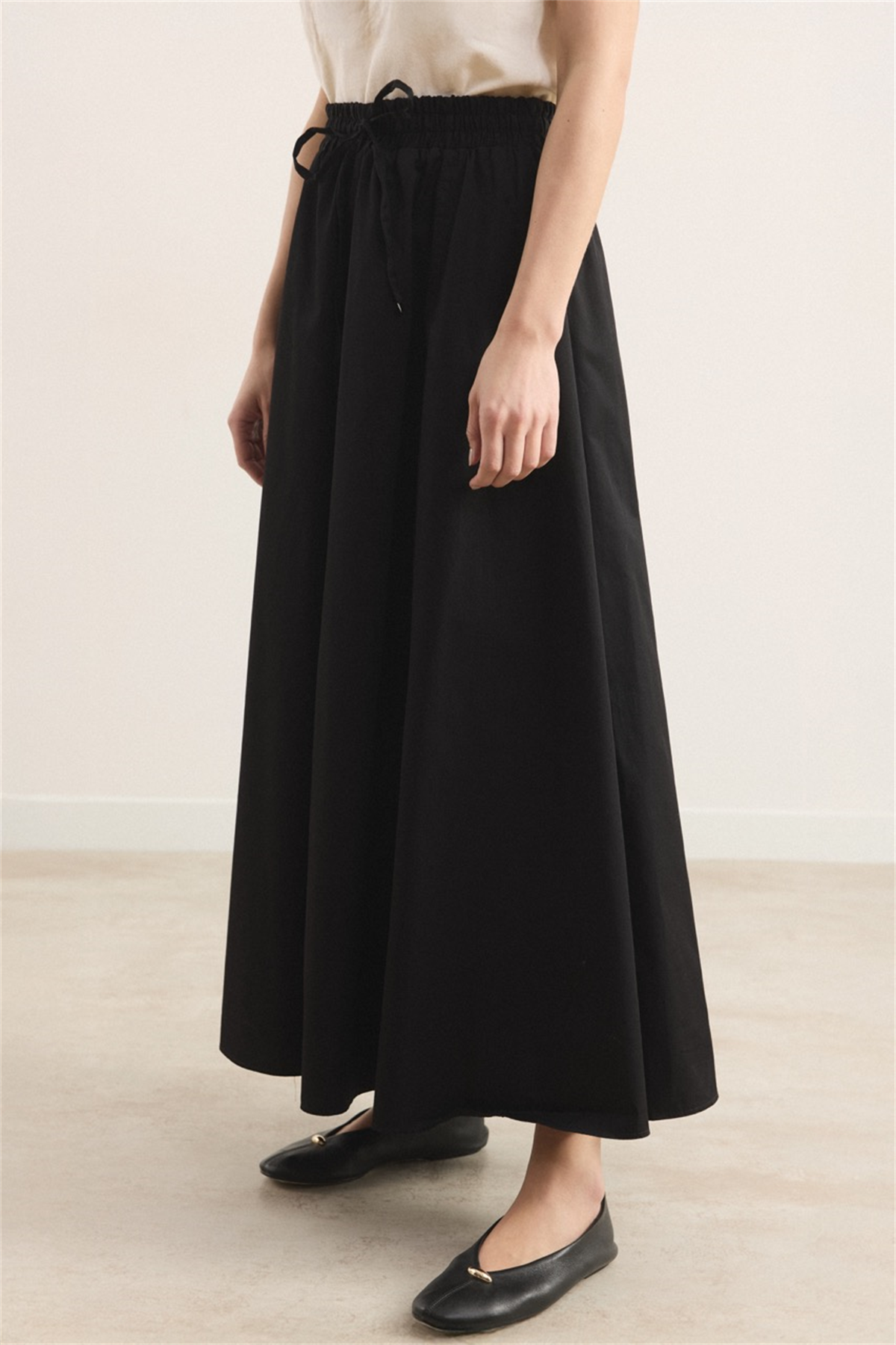 Gabardin Kloş Etek - Siyah