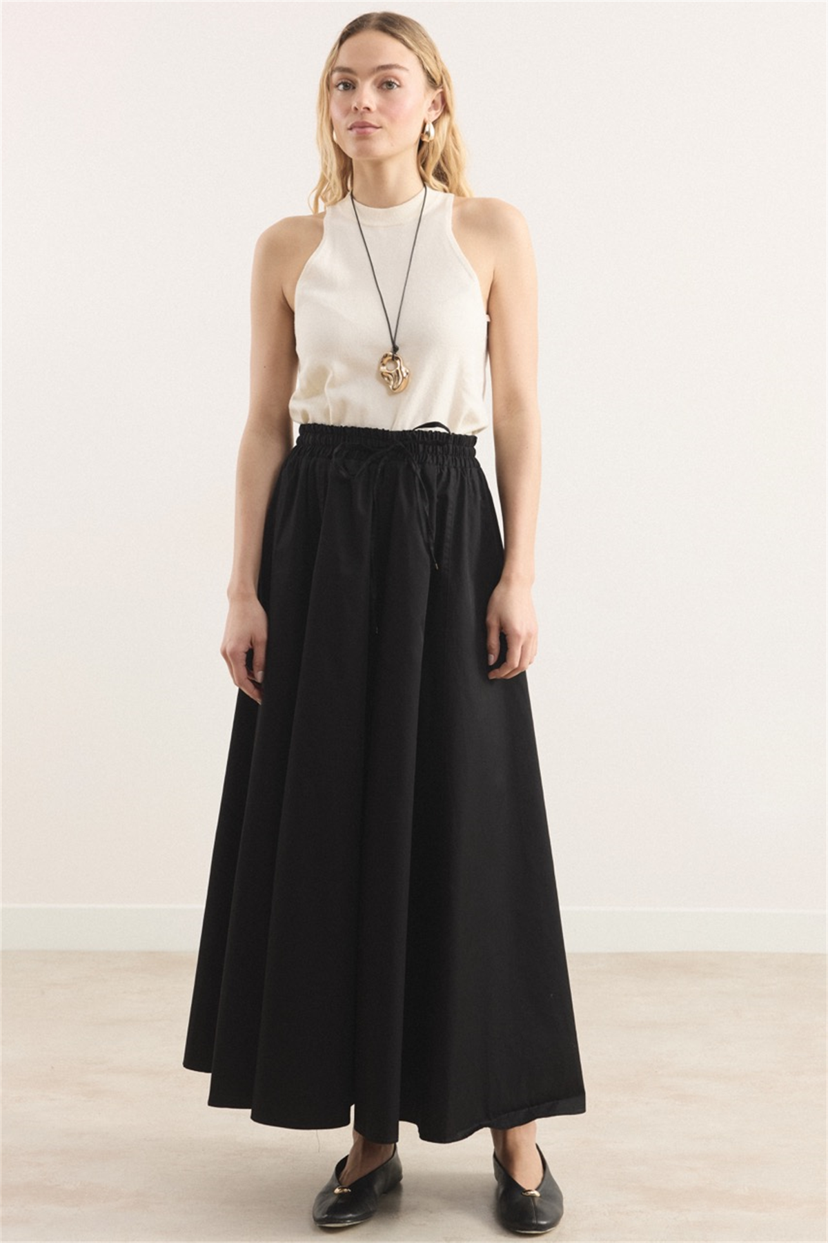 Gabardin Kloş Etek - Siyah