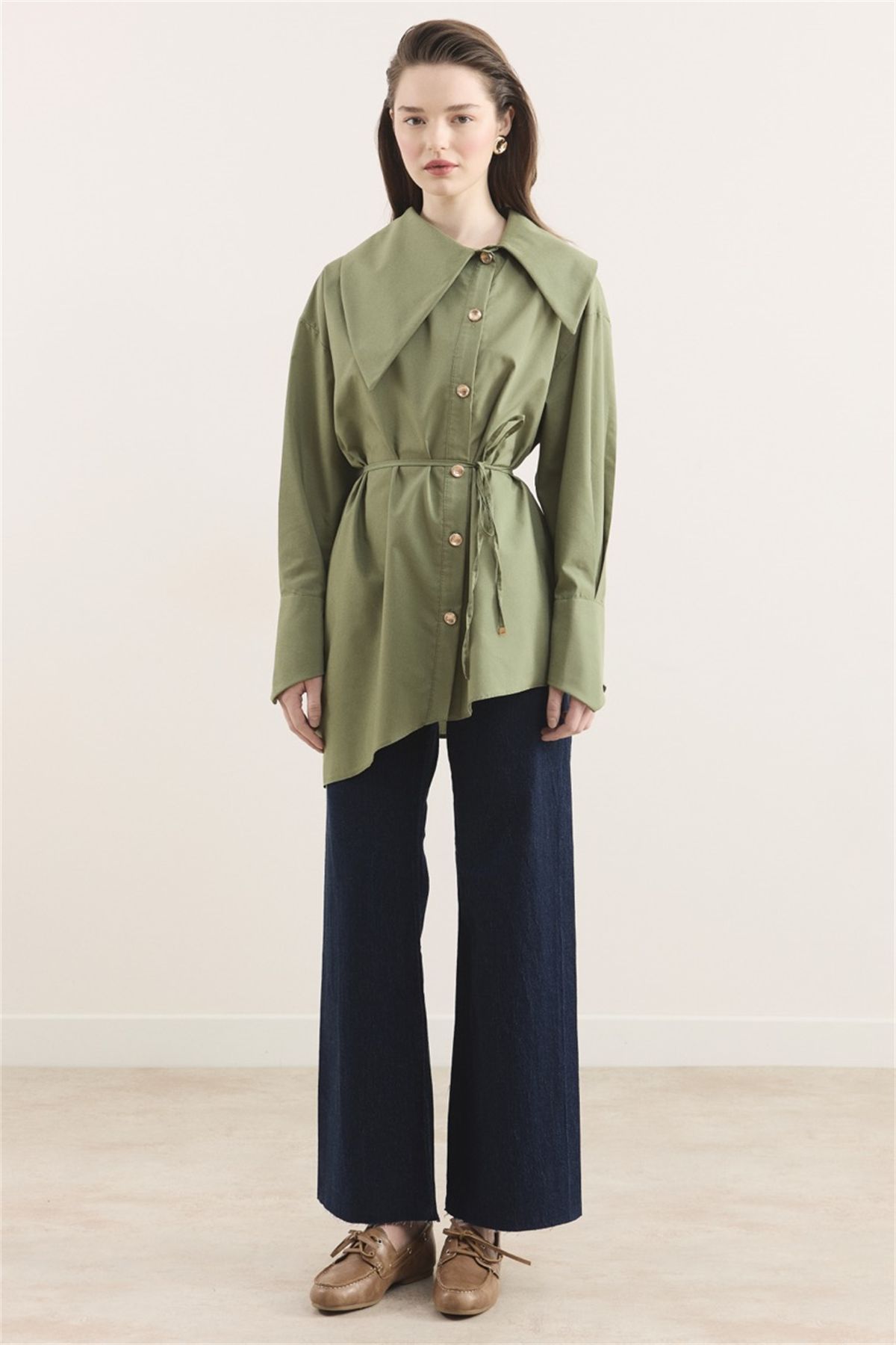 Geniş Yaka Asimetrik Gömlek - Yeşil