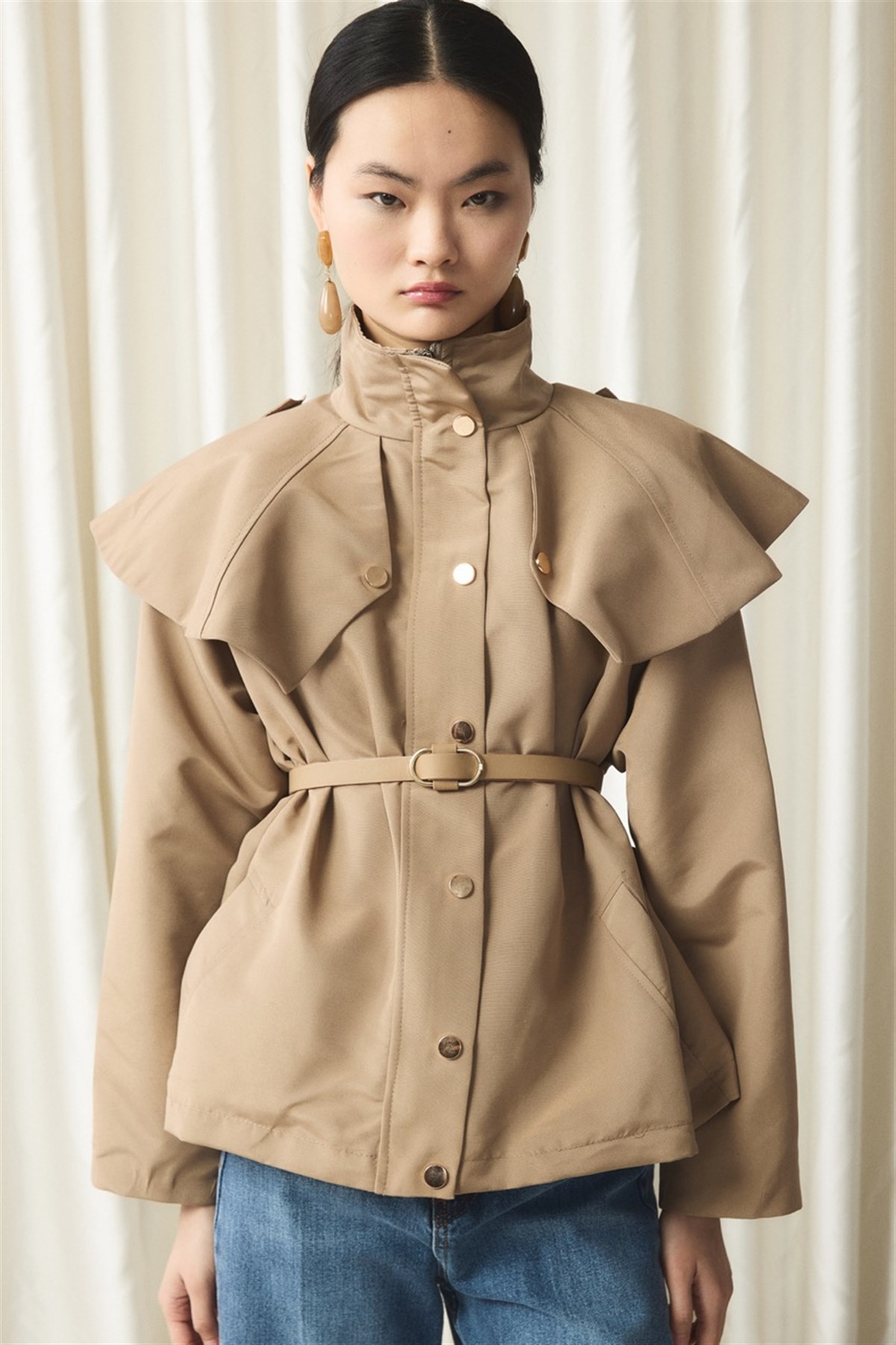 Geniş Yaka Detay Trenç - Bej