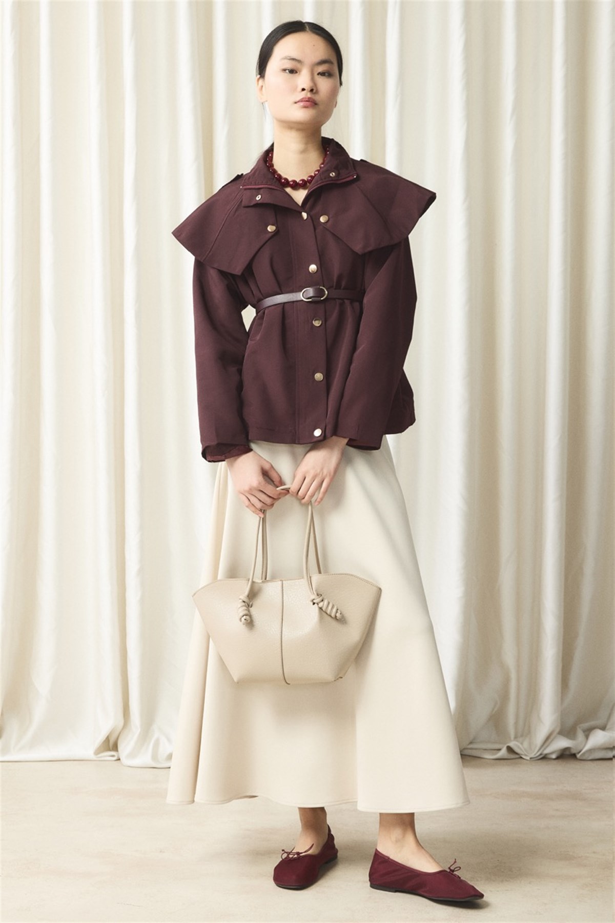 Geniş Yakalı Fırfır Detay Trenç - Bordo