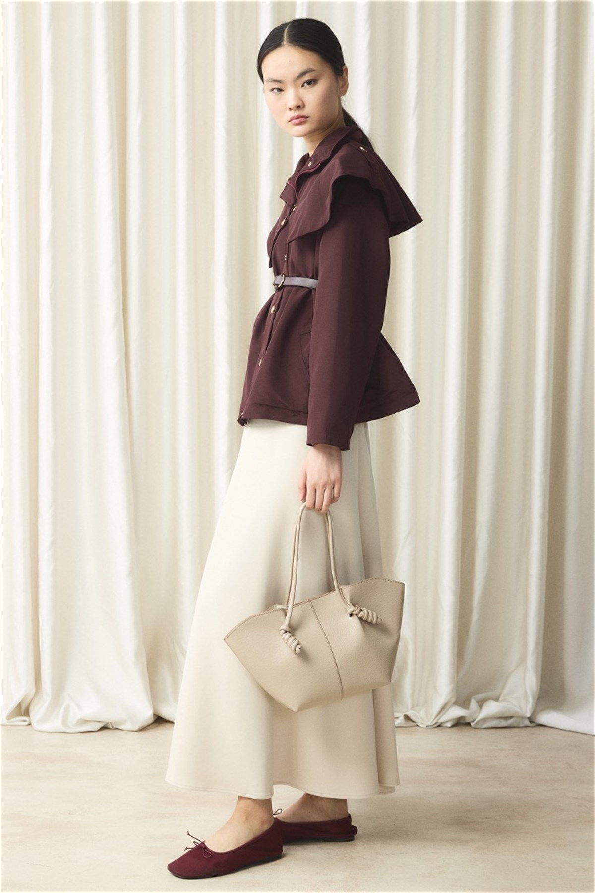 Geniş Yakalı Fırfır Detay Trenç - Bordo