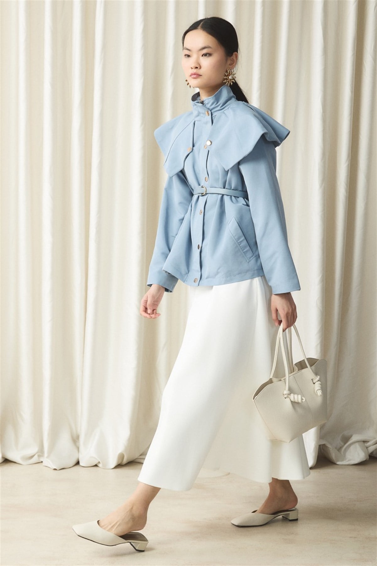 Geniş Yakalı Fırfır Detay Trenç - Mavi