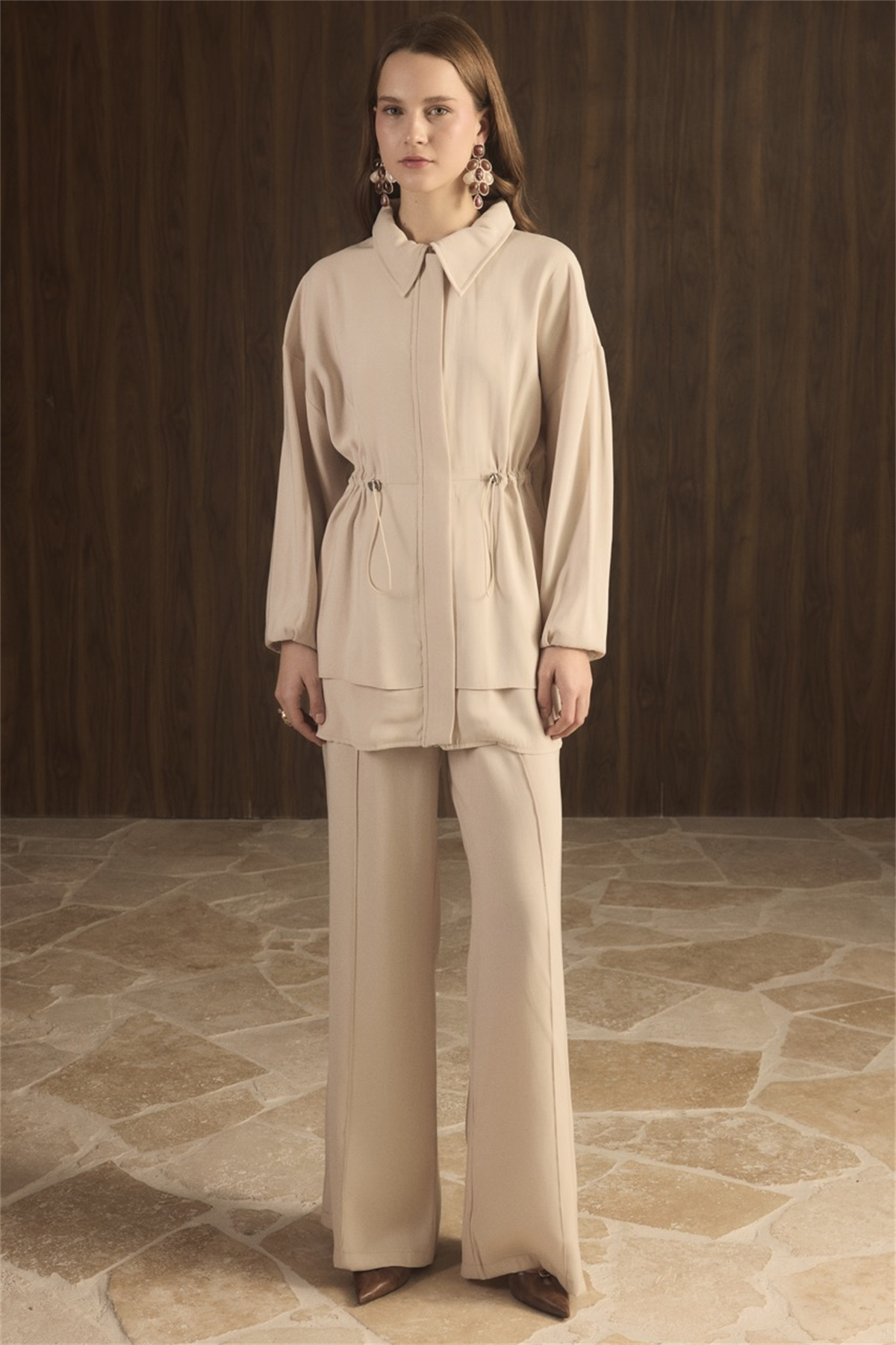 Geniş Yakalı Bel Tünelli Takım - Taş