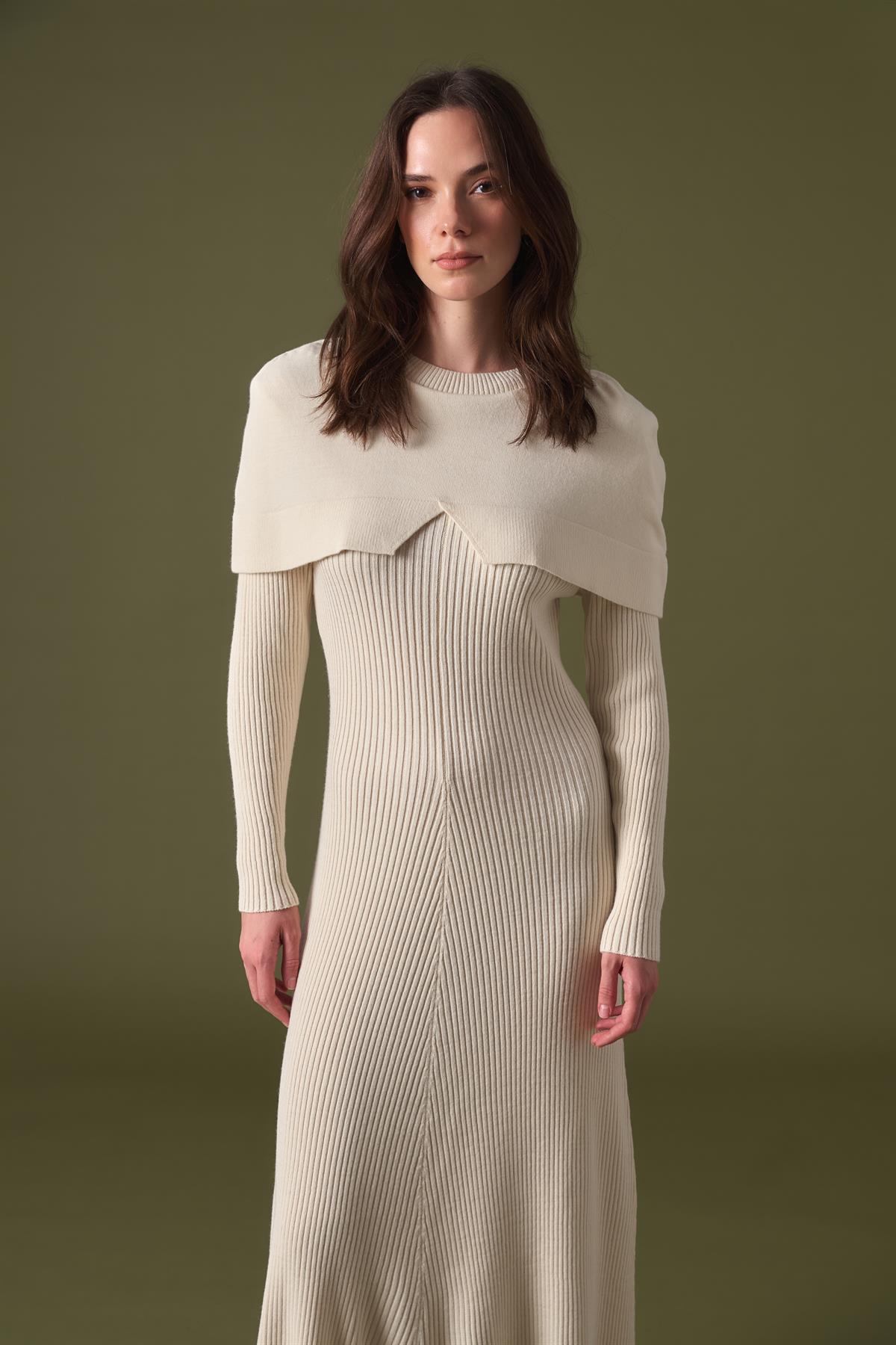 Ivory Asimetrik Yaka Detay Triko Elbise - Krem