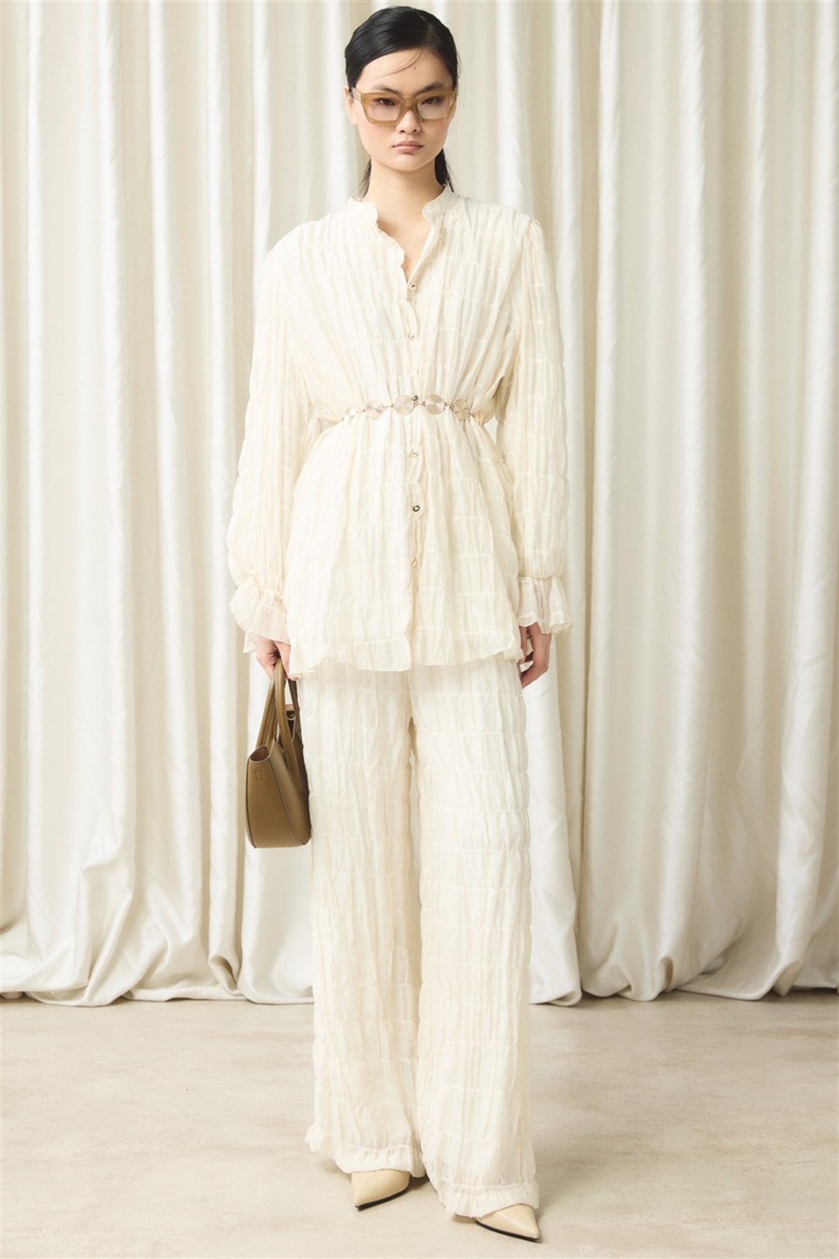 Kemer Detaylı Gofre Pantolonlu Takım - Ekru