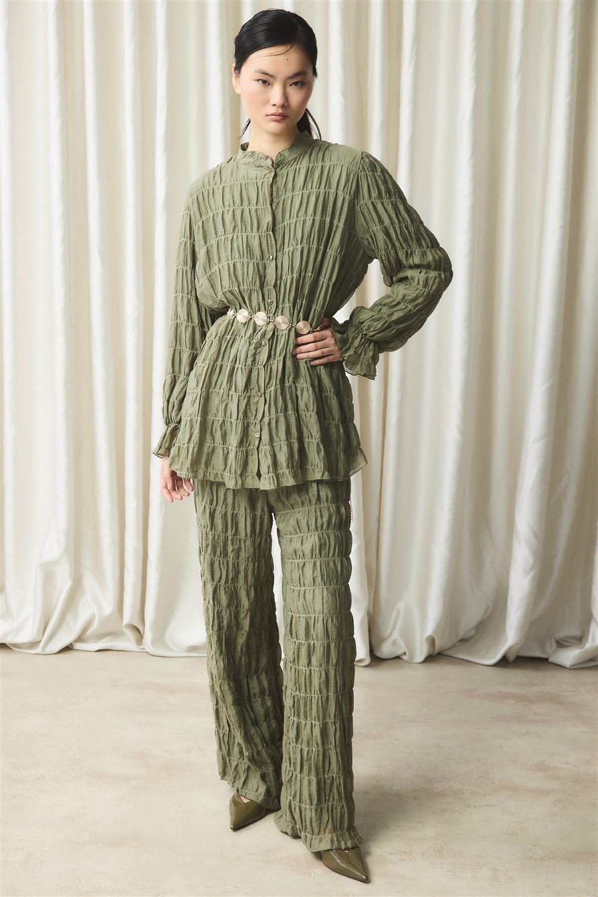 Kemer Detaylı Gofre Pantolonlu Takım - Haki