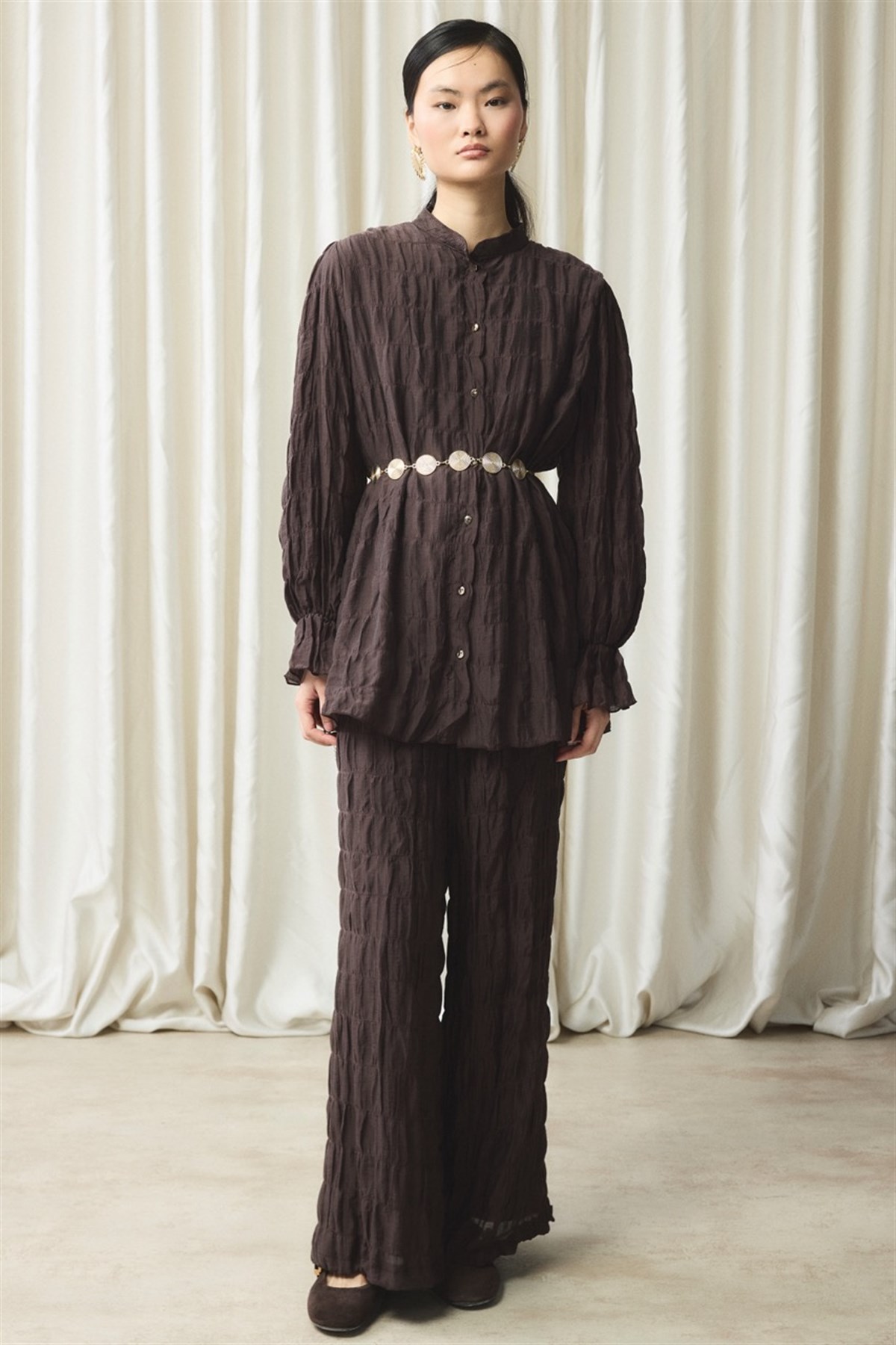 Kemer Detaylı Gofre Pantolonlu Takım - Kahve