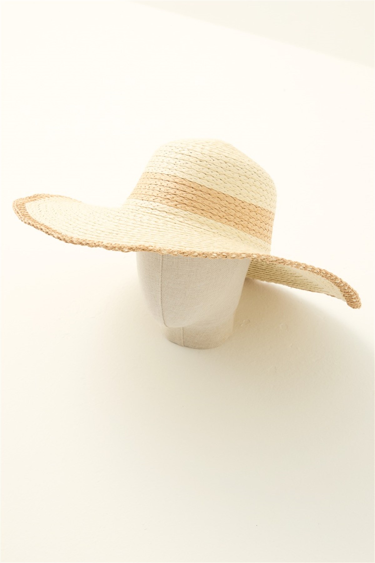 Kenarı Zikzak Detaylı Geniş Hasır Şapka - Bej
