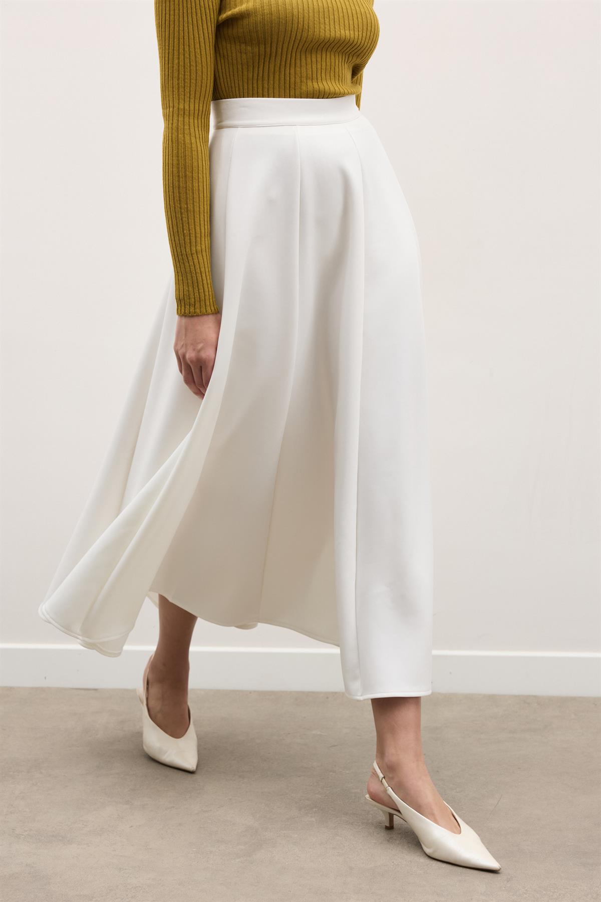 Kloş Scuba Etek - Beyaz