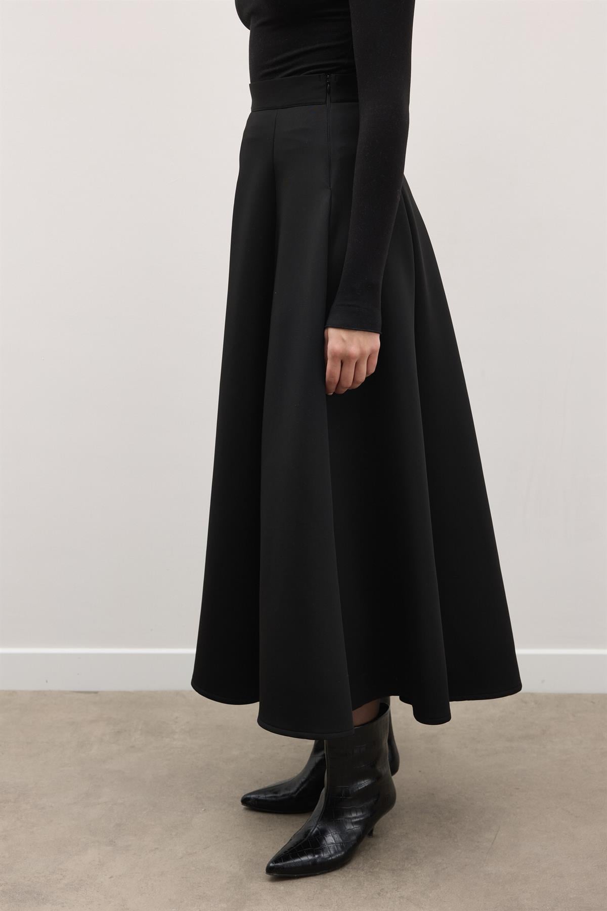 Kloş Scuba Etek - Siyah