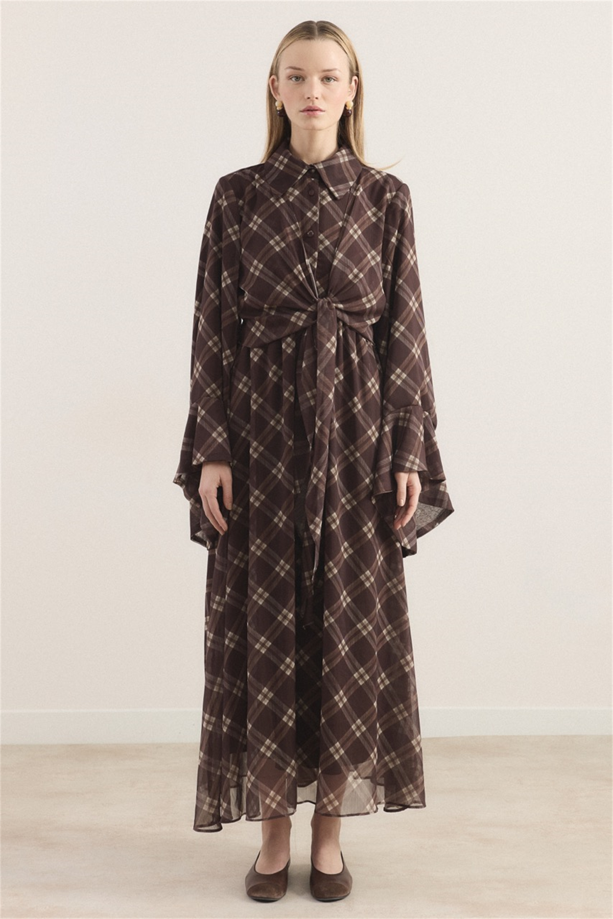 Kol Volanlı Allerli Şifon Ekose Elbise - Acı Kahve