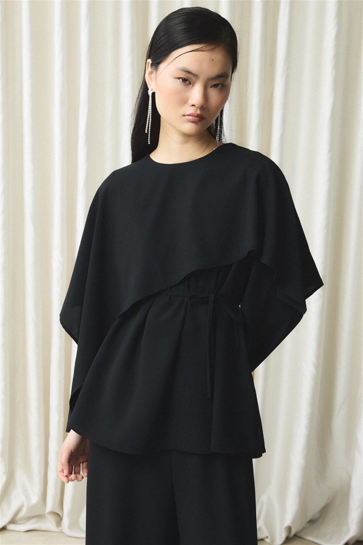 Linda Yaka Atkılı Takım - Siyah