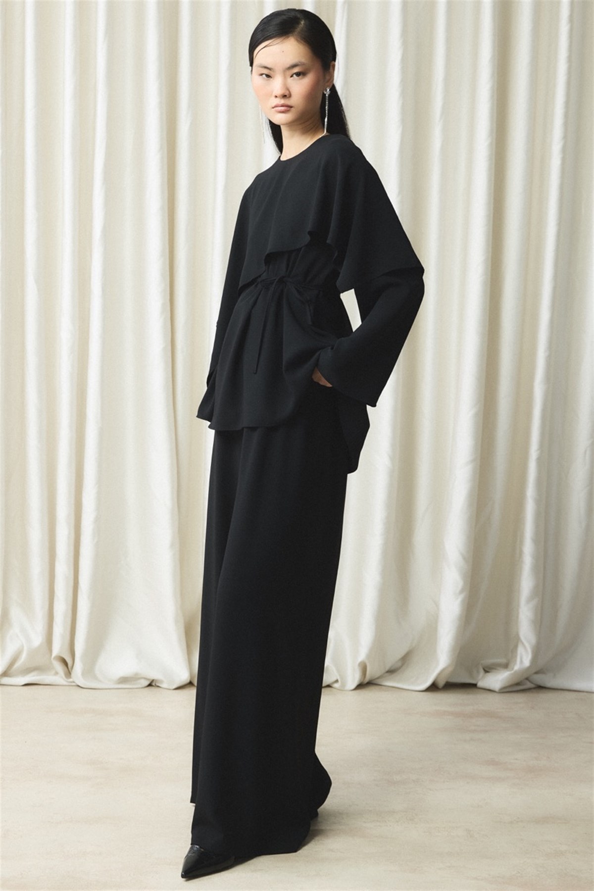 Linda Yaka Atkılı Takım - Siyah