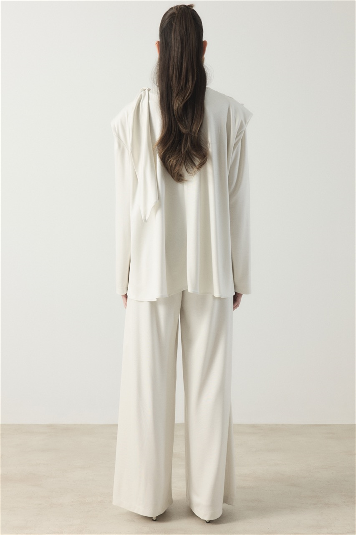 Maren Belden Fiyonklu Takım - Bej