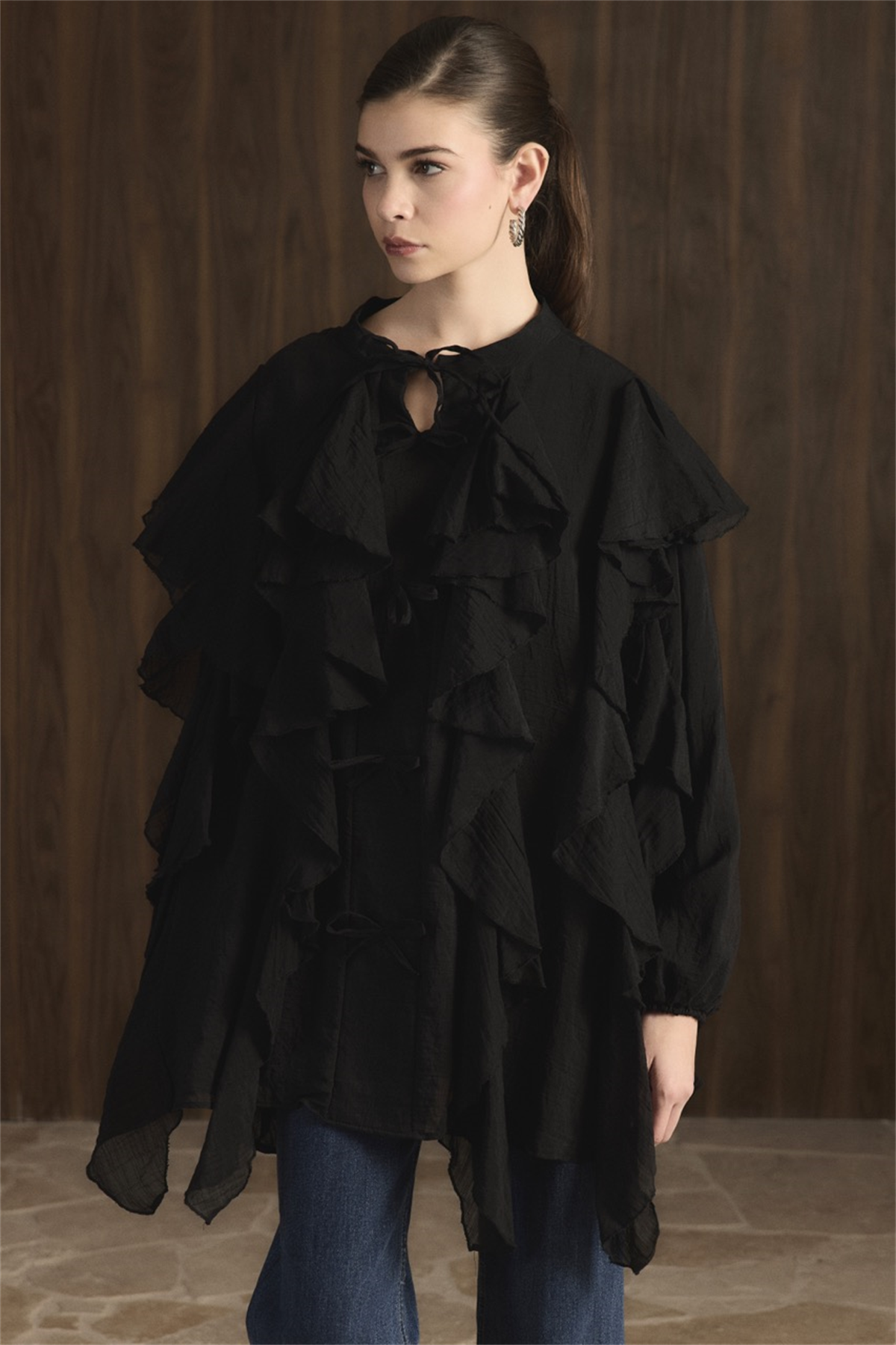 Melis Önü Fırfırlı Gömlek - Siyah