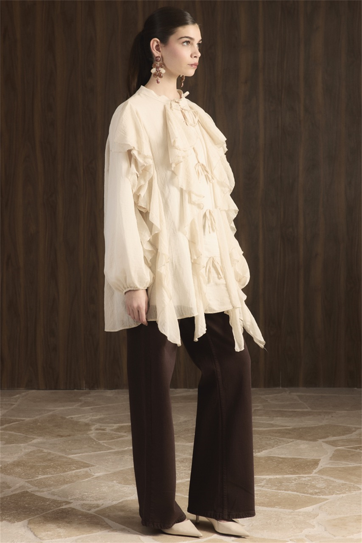 Melis Önü Fırfırlı Gömlek - Taş