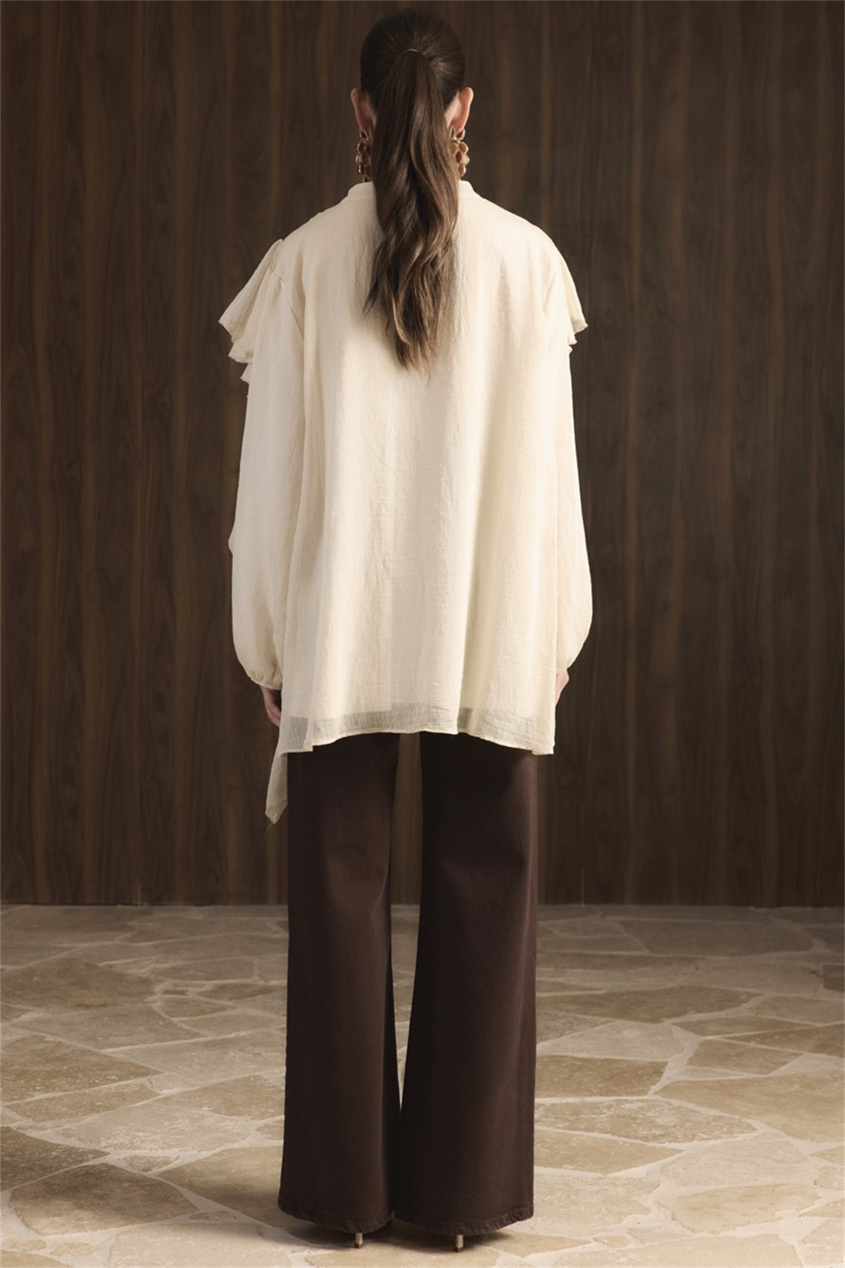 Melis Önü Fırfırlı Gömlek - Taş