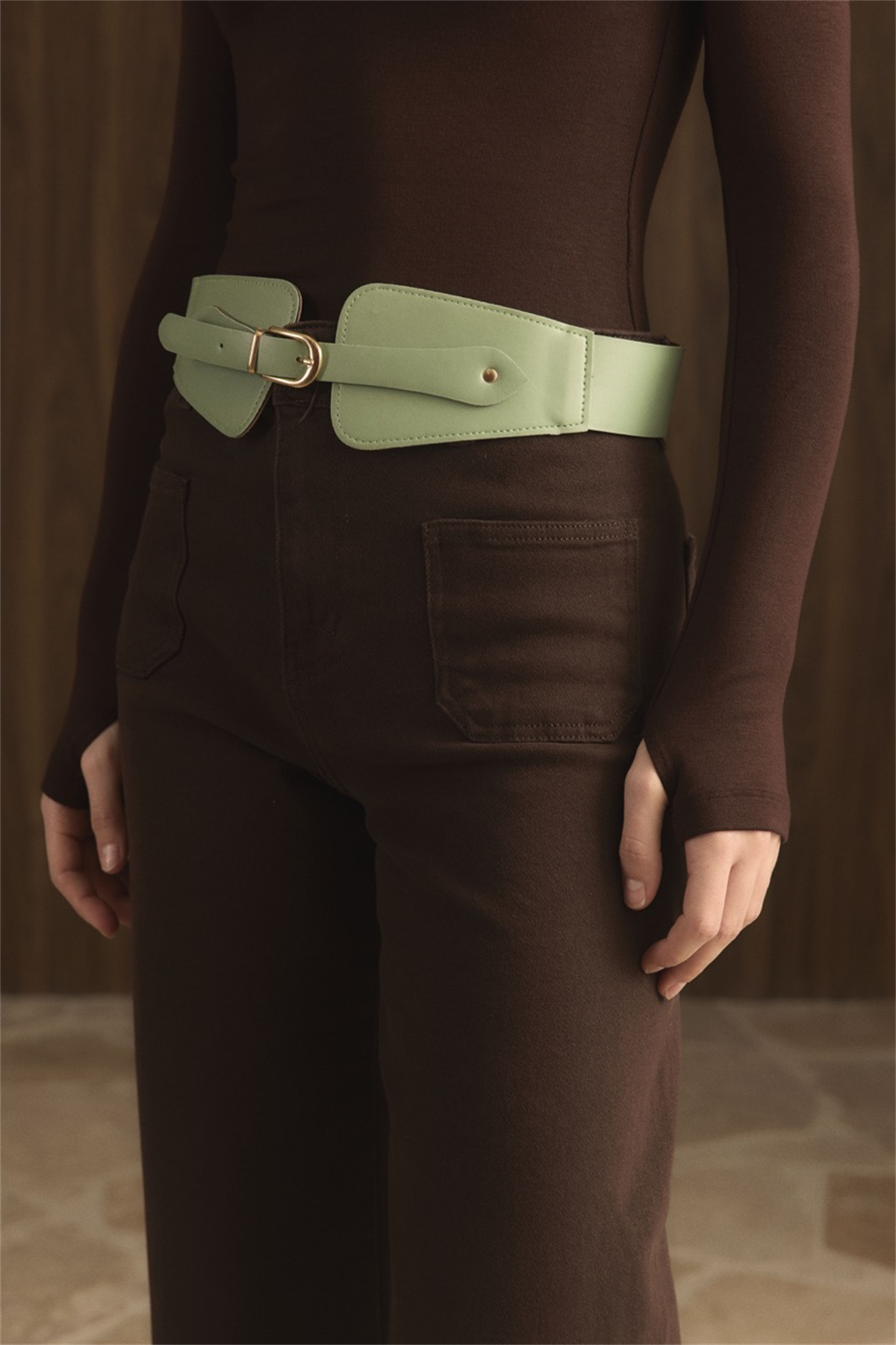 Minimal Toka Detaylı Geniş Kemer - Mint